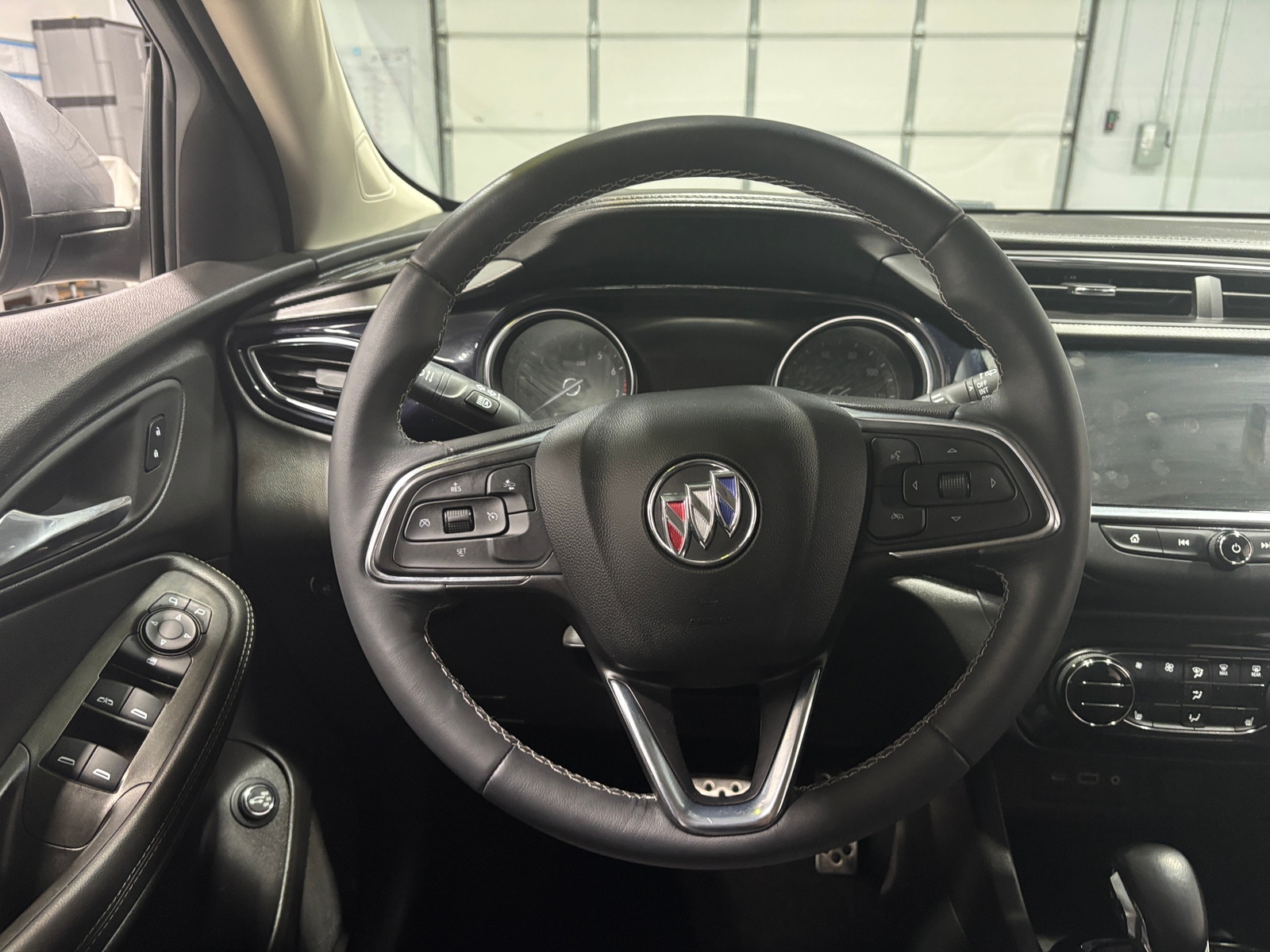 Thumbnail: 2023 Buick Encore GX - 5