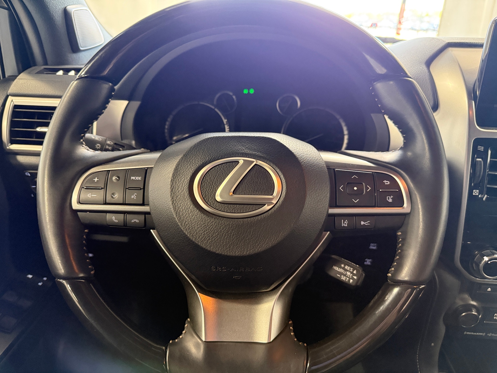 Thumbnail: 2023 Lexus GX - 4