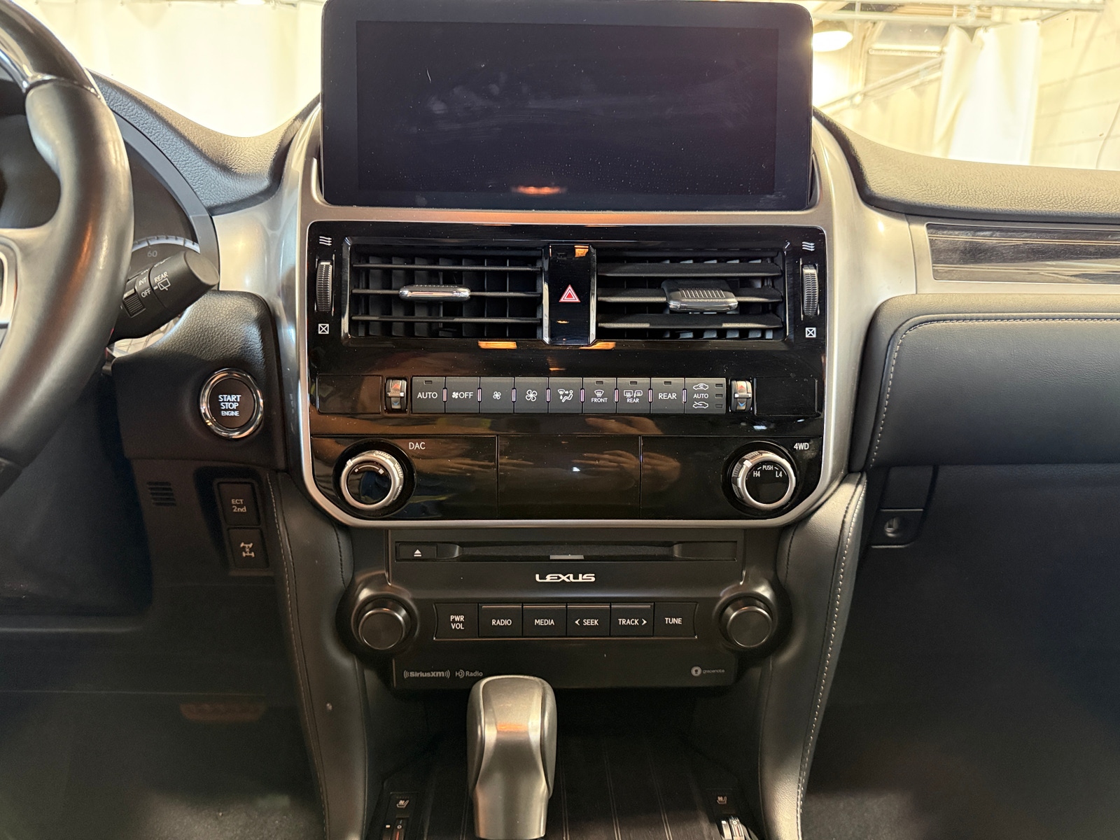 Thumbnail: 2023 Lexus GX - 3