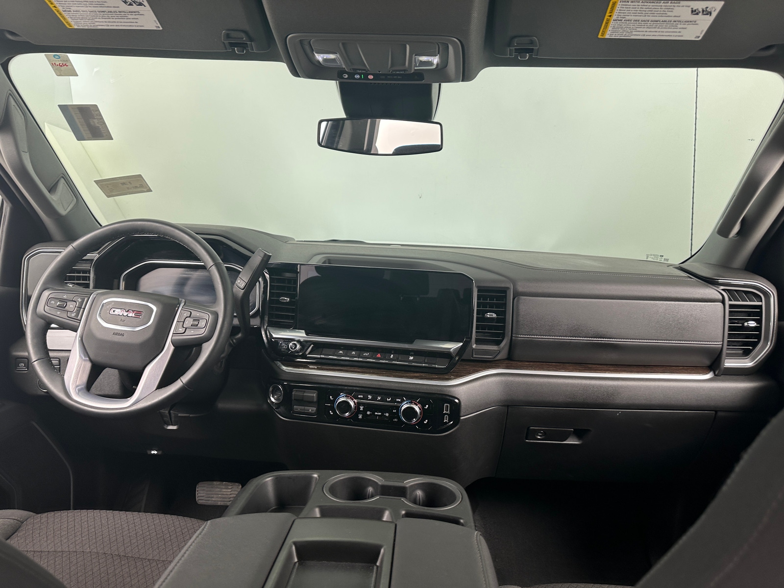 Thumbnail: 2026 GMC Sierra 1500 - 3