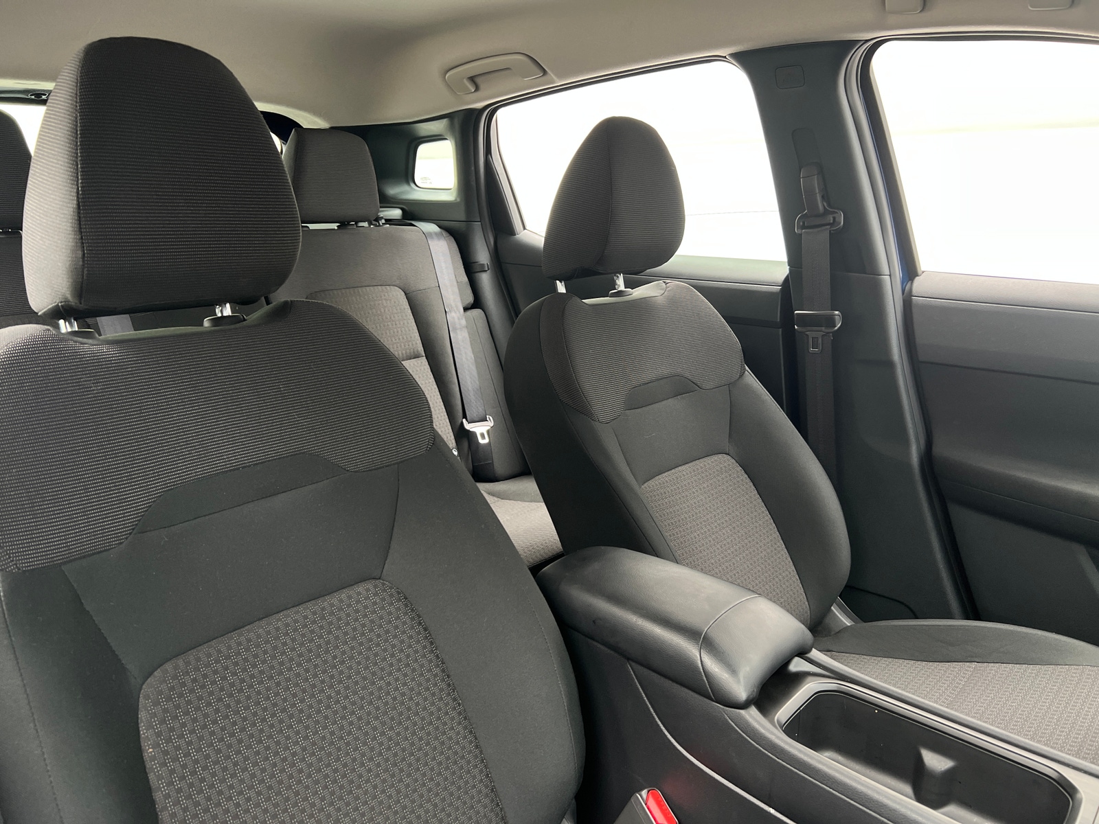 Thumbnail: 2025 Nissan Kicks - 2