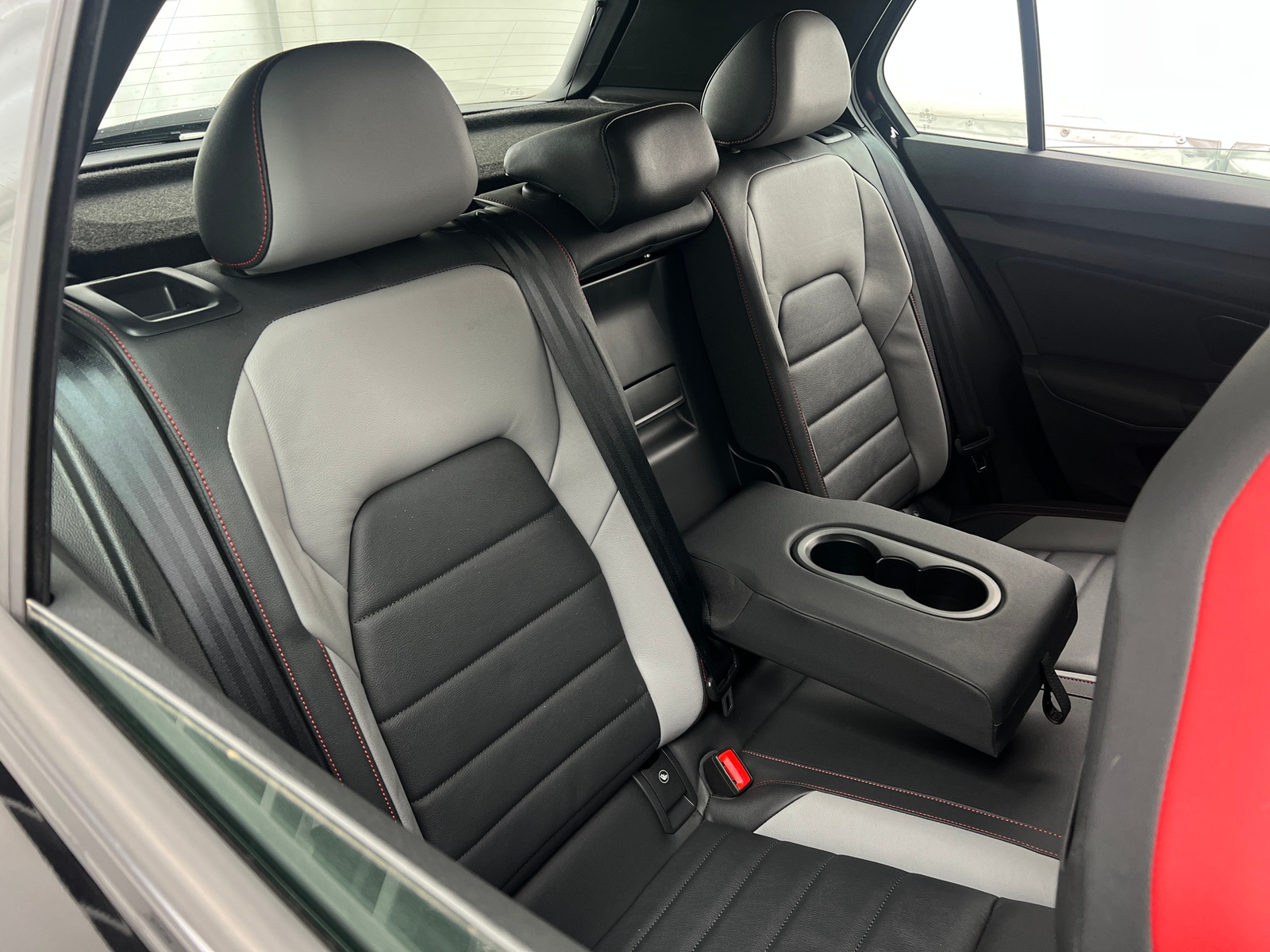 Thumbnail: 2023 Volkswagen Golf - 5