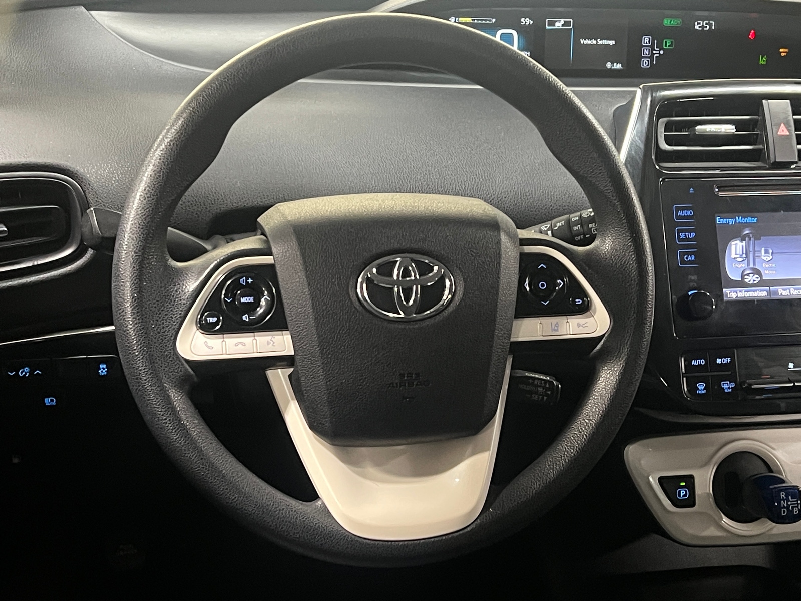 Thumbnail: 2017 Toyota Prius - 5