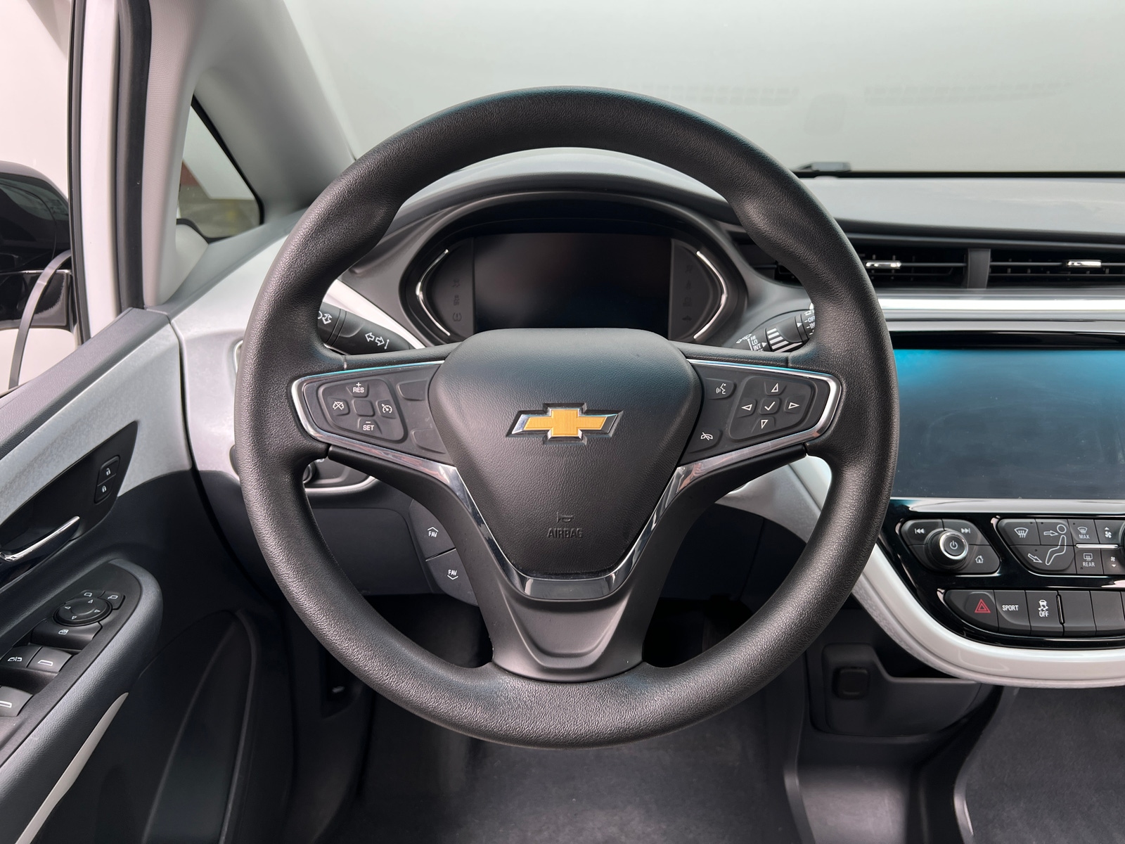 Thumbnail: 2019 Chevrolet Bolt EV - 5