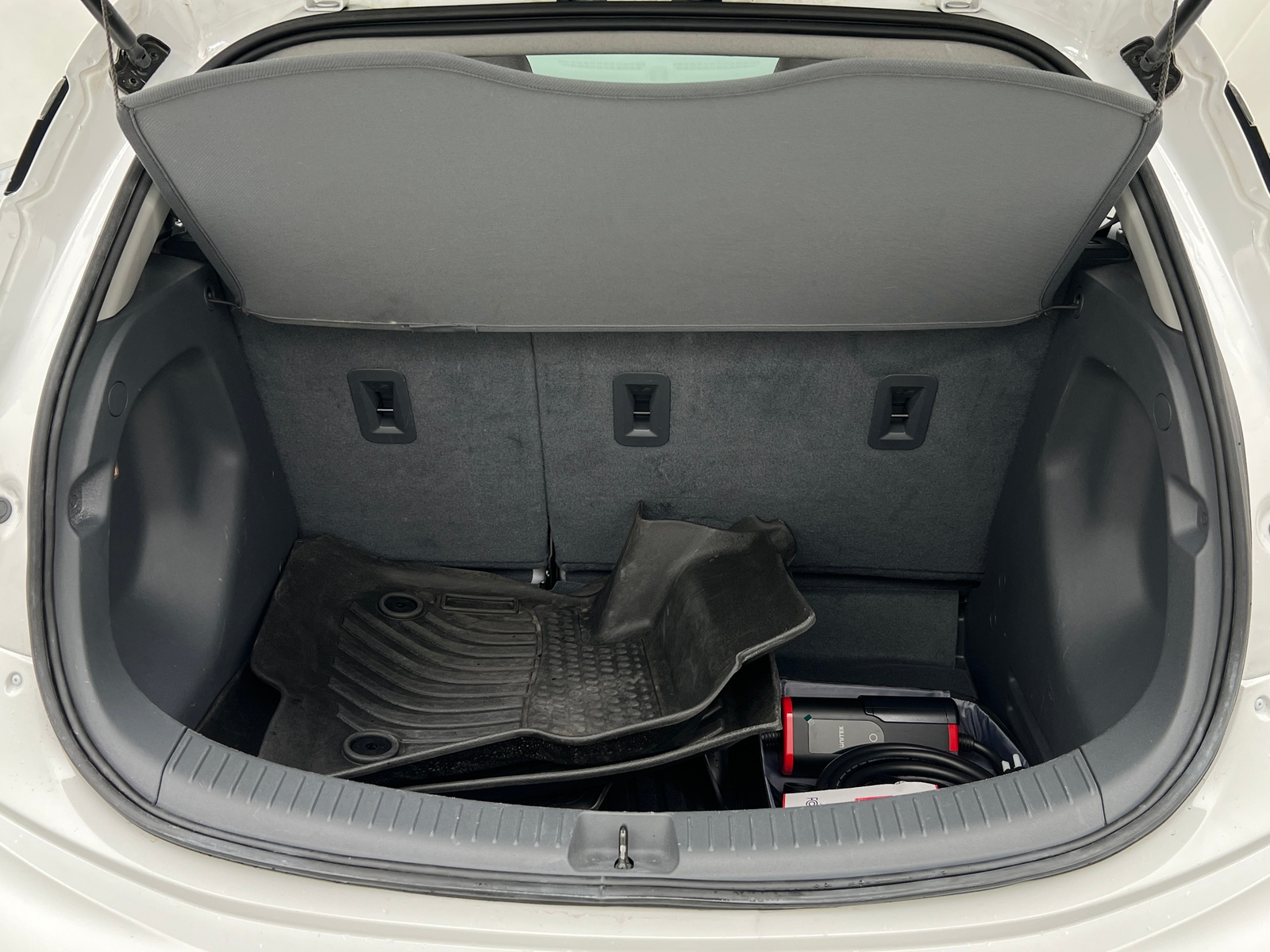 Thumbnail: 2019 Chevrolet Bolt EV - 7