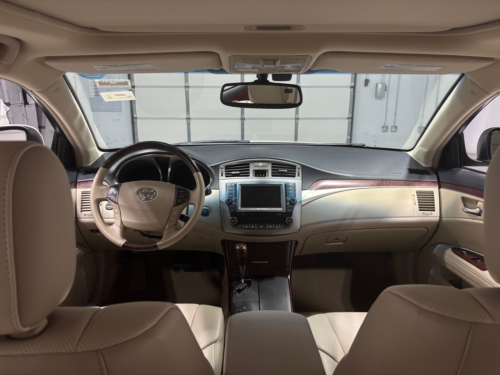 Thumbnail: 2012 Toyota Avalon - 3