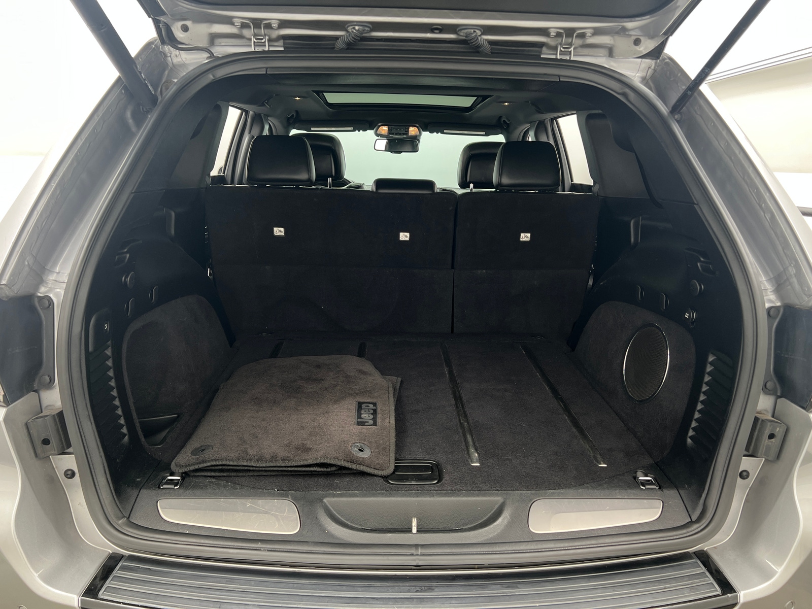Thumbnail: 2016 Jeep Grand Cherokee - 6