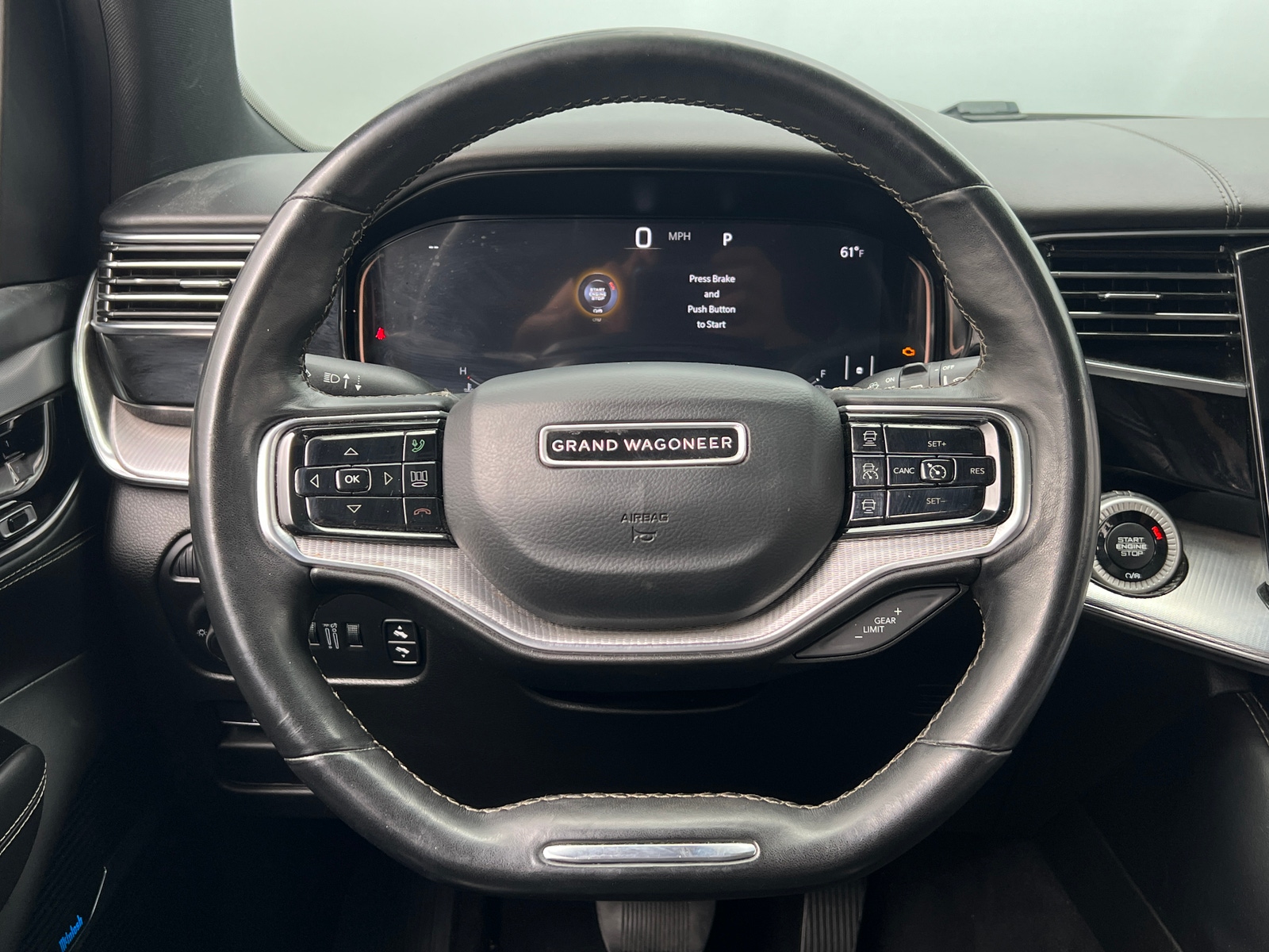 Thumbnail: 2022 Jeep Grand Wagoneer - 4