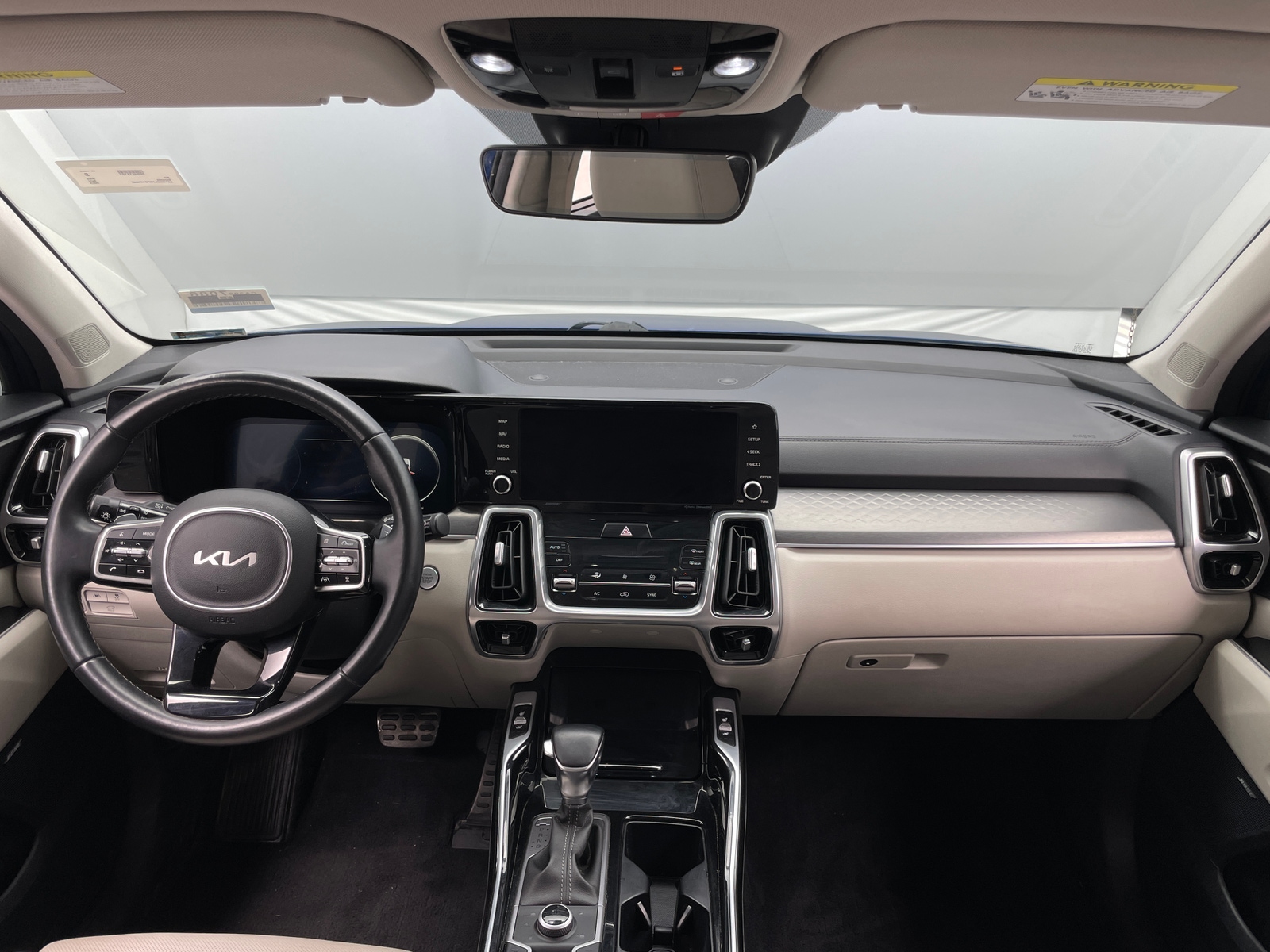 Thumbnail: 2023 Kia Sorento - 2