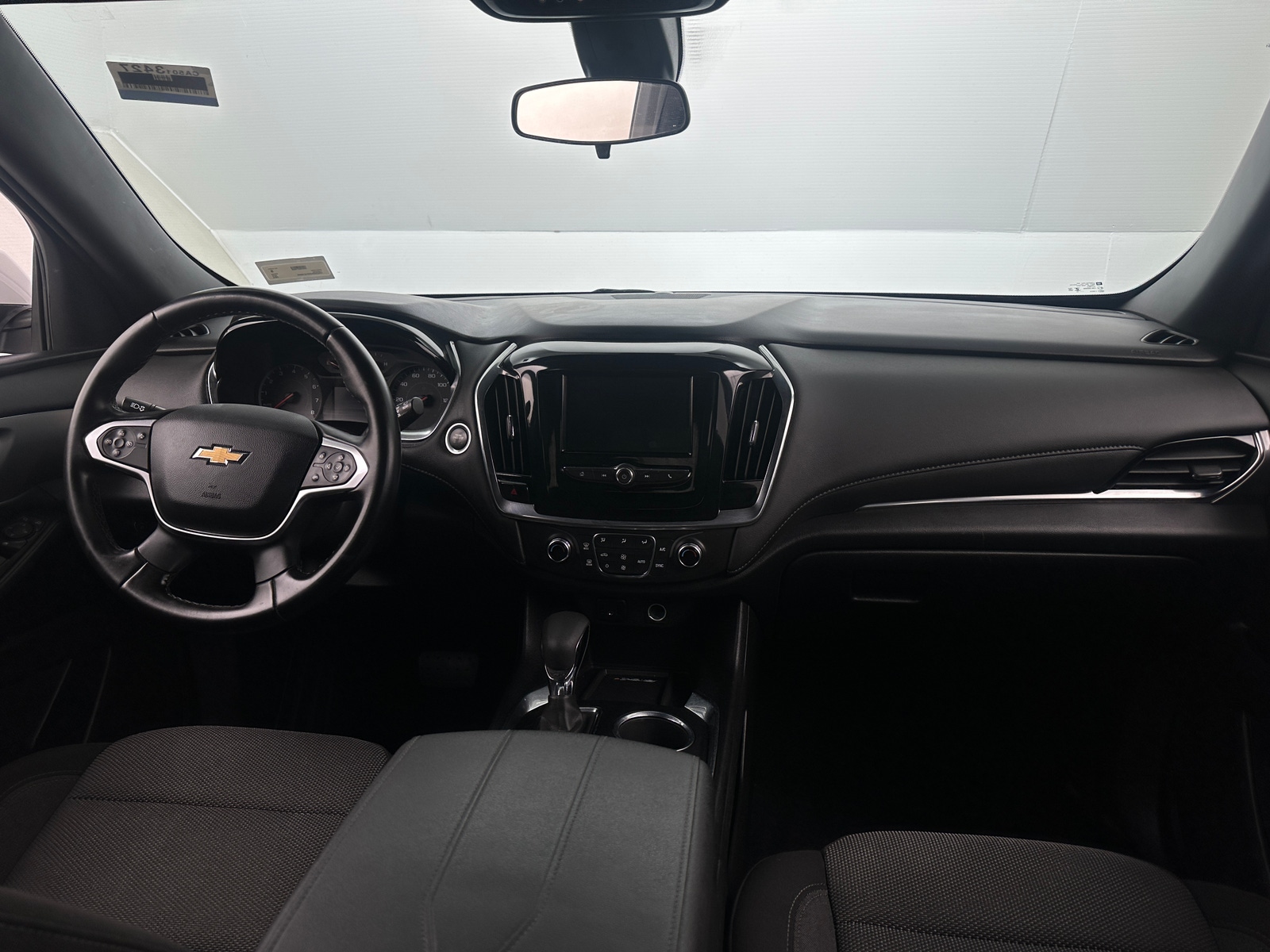 Thumbnail: 2023 Chevrolet Traverse - 3