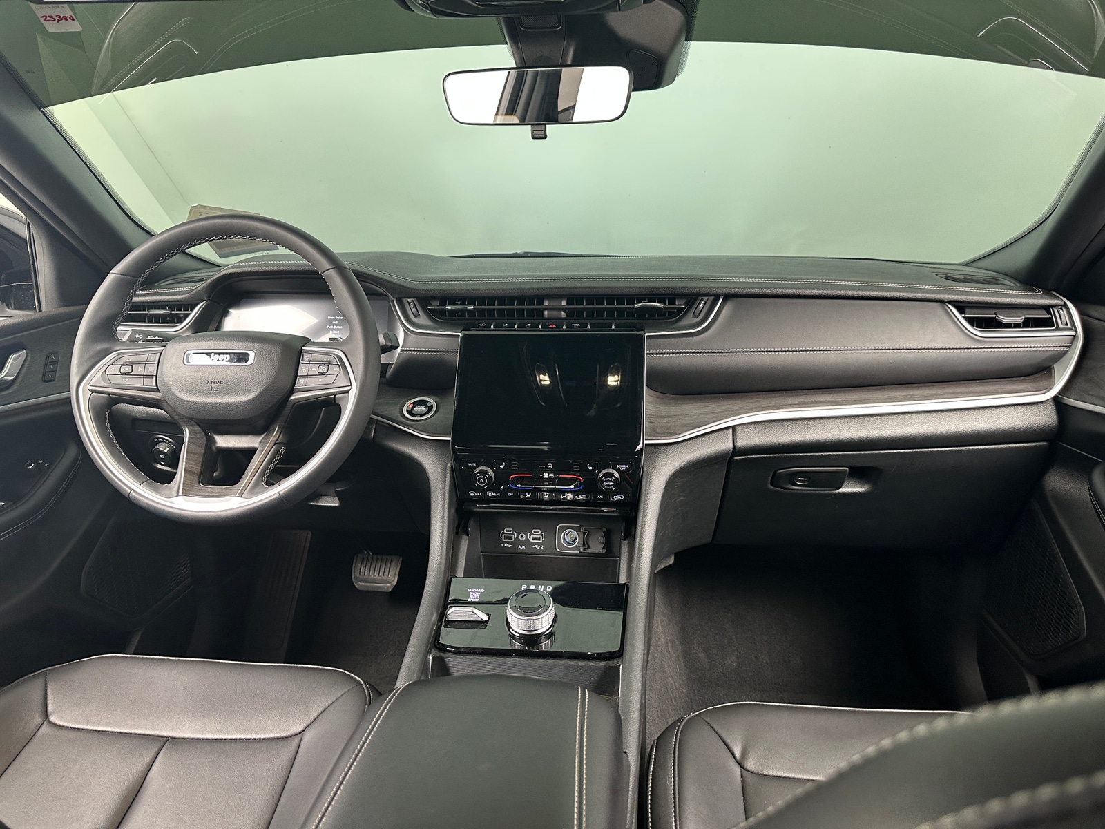 Thumbnail: 2025 Jeep Grand Cherokee L - 2