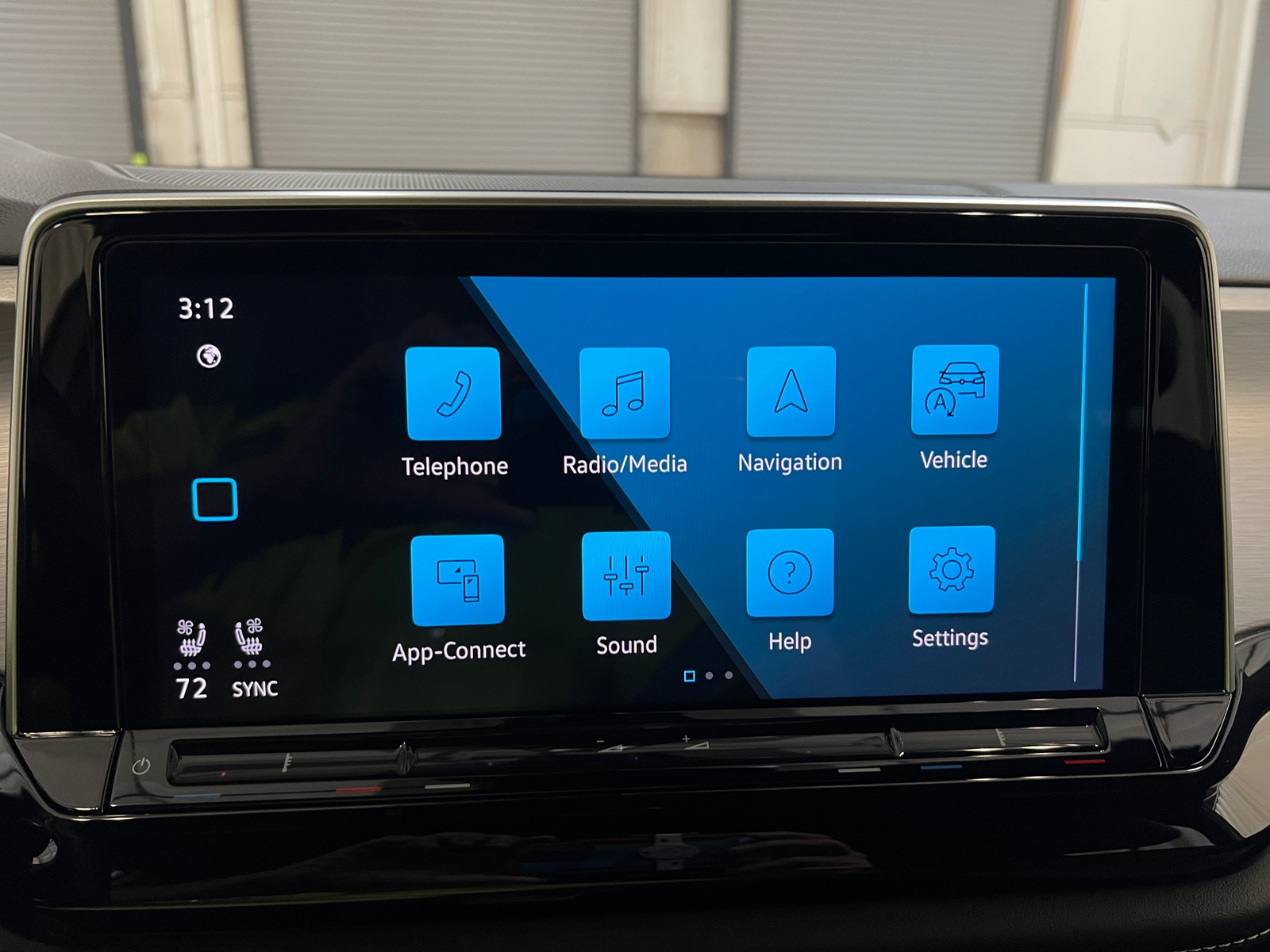 Thumbnail: 2025 Volkswagen Atlas - 3