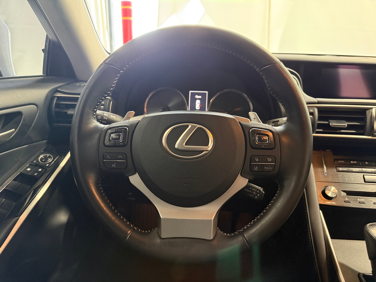 Thumbnail: 2018 Lexus IS - 4