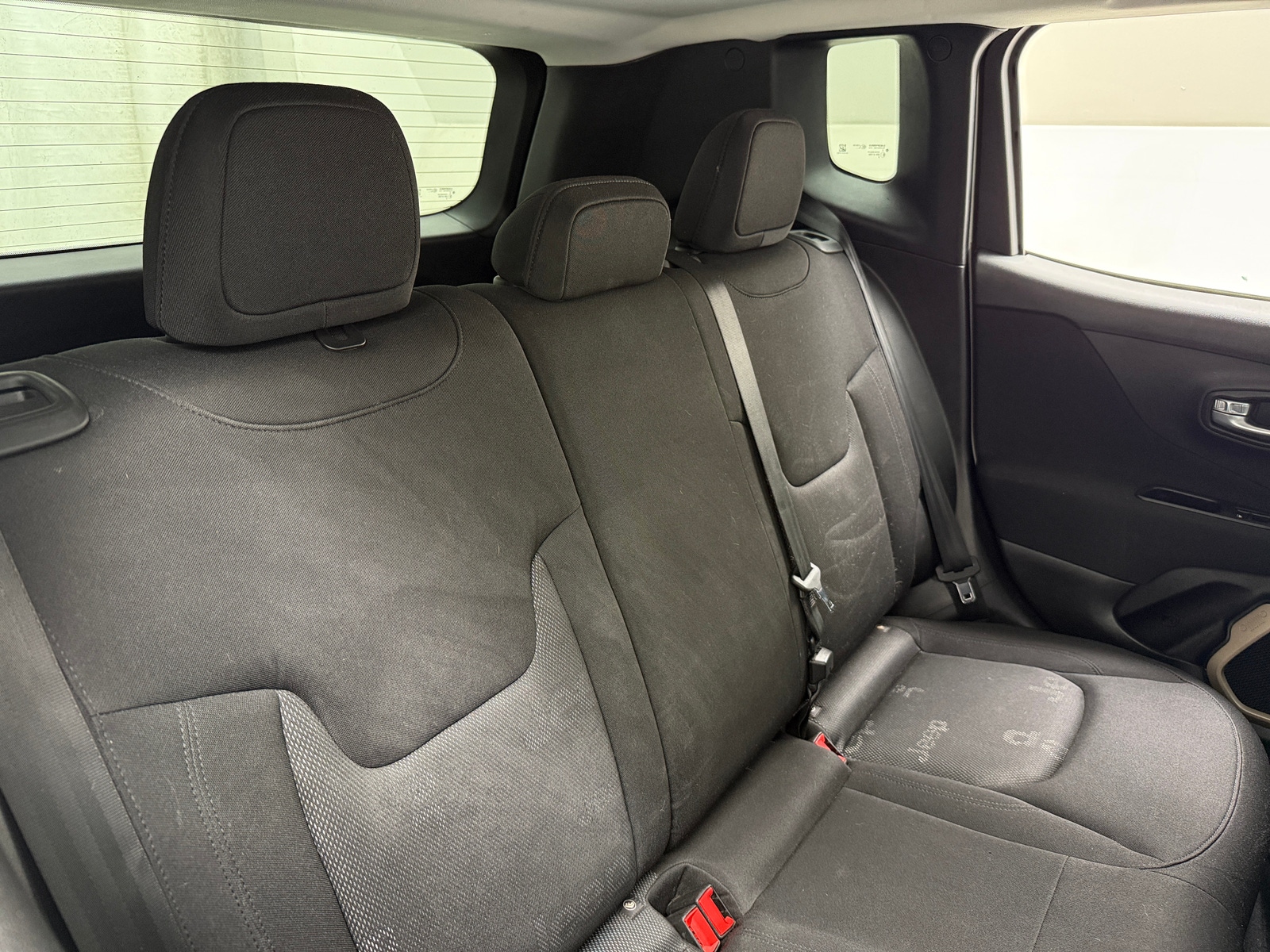 Thumbnail: 2017 Jeep Renegade - 6