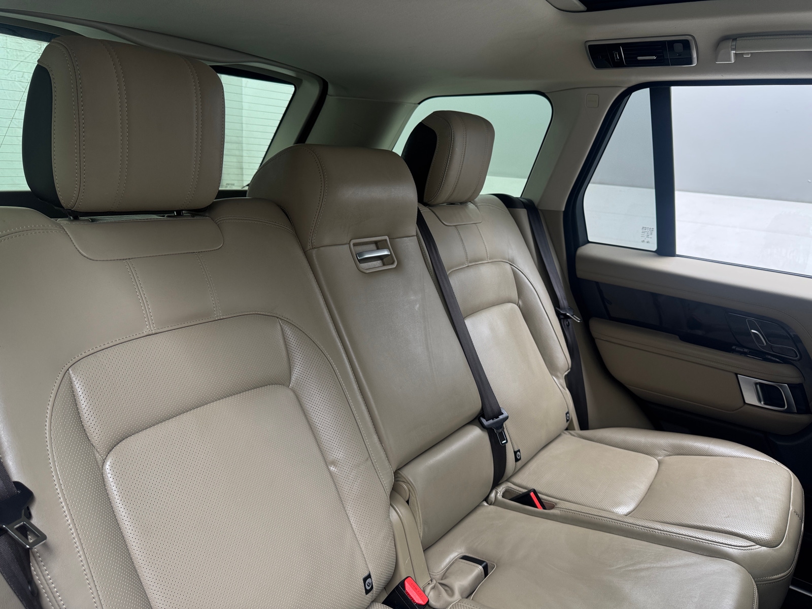 Thumbnail: 2020 Land Rover Range Rover - 5