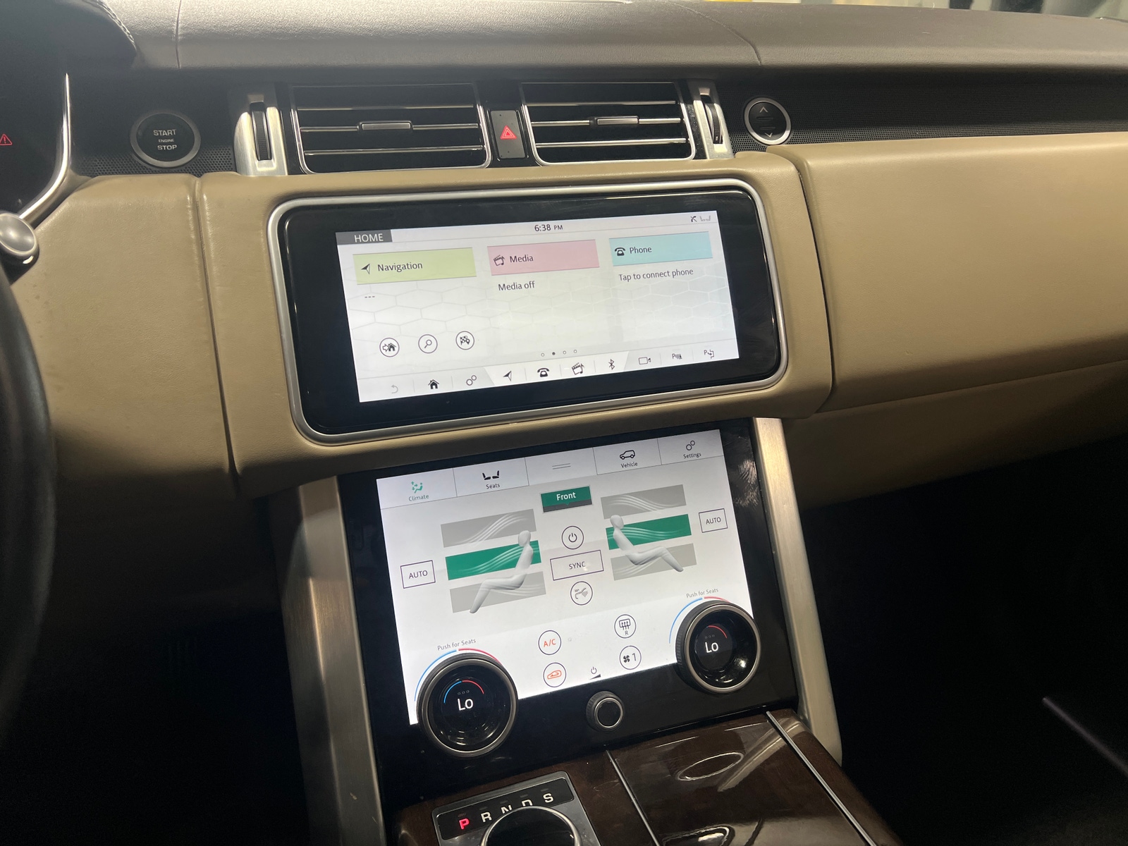 Thumbnail: 2020 Land Rover Range Rover - 3