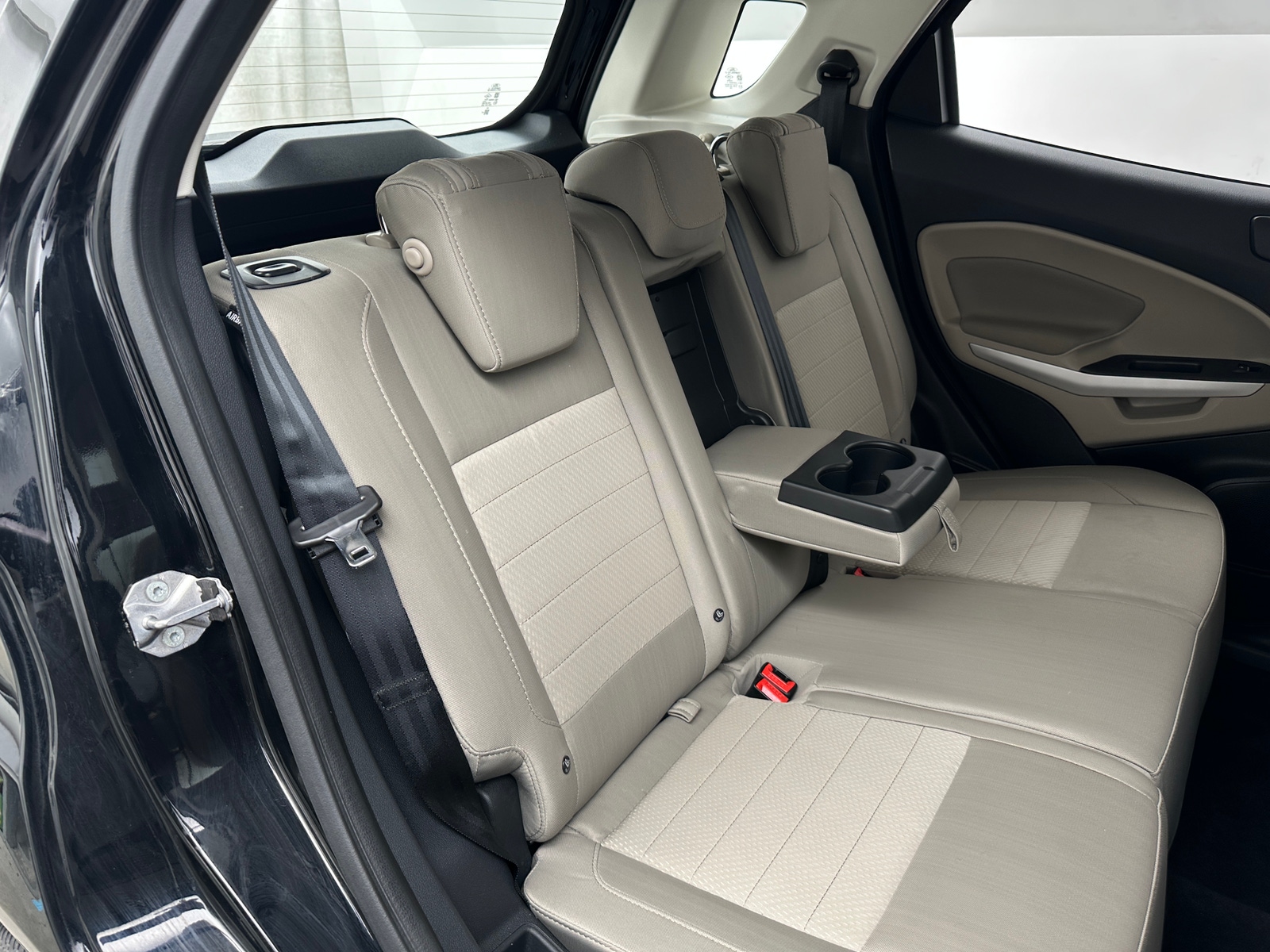 Thumbnail: 2022 Ford EcoSport - 6