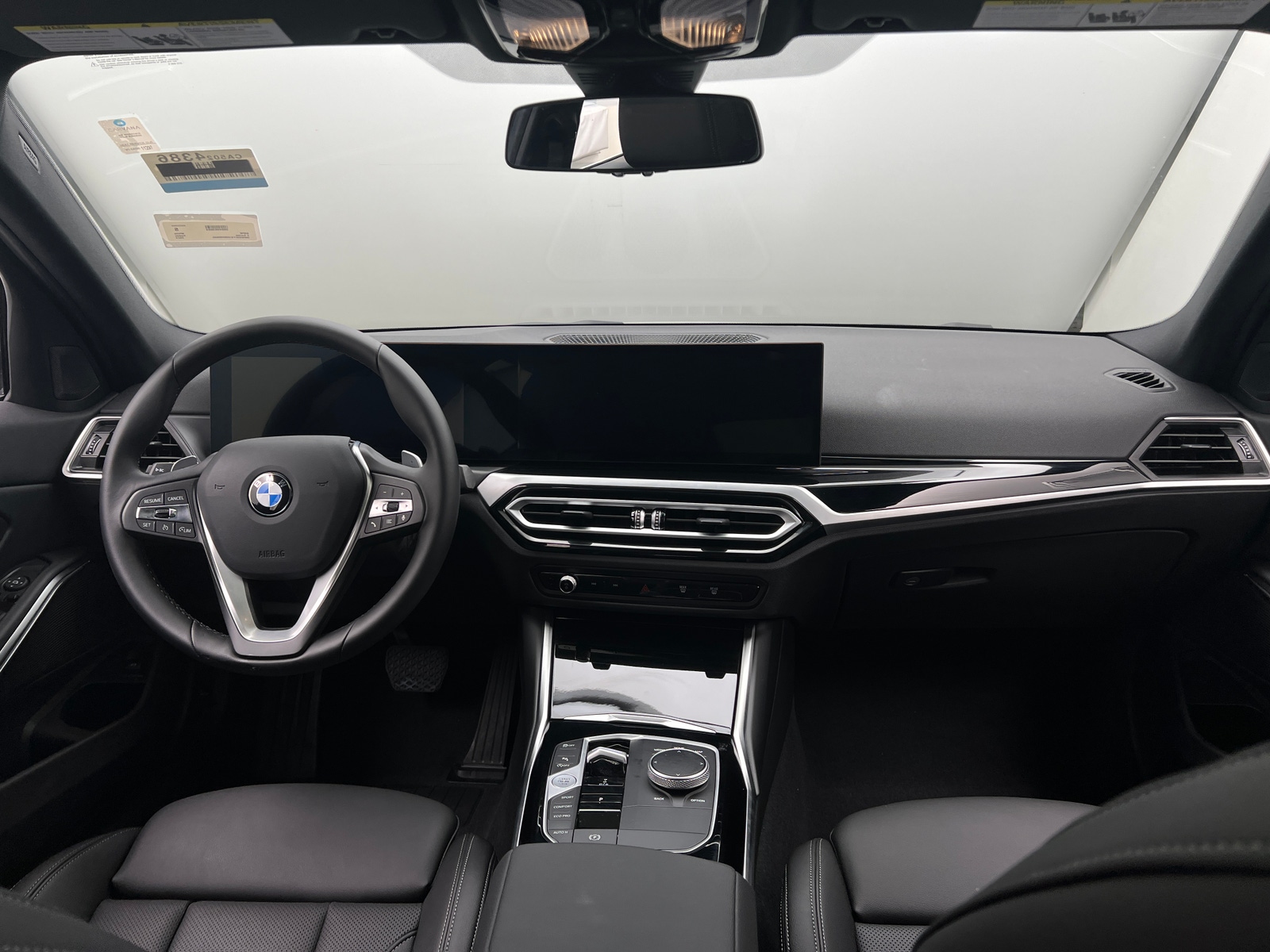 Thumbnail: 2024 BMW 3 Series - 2