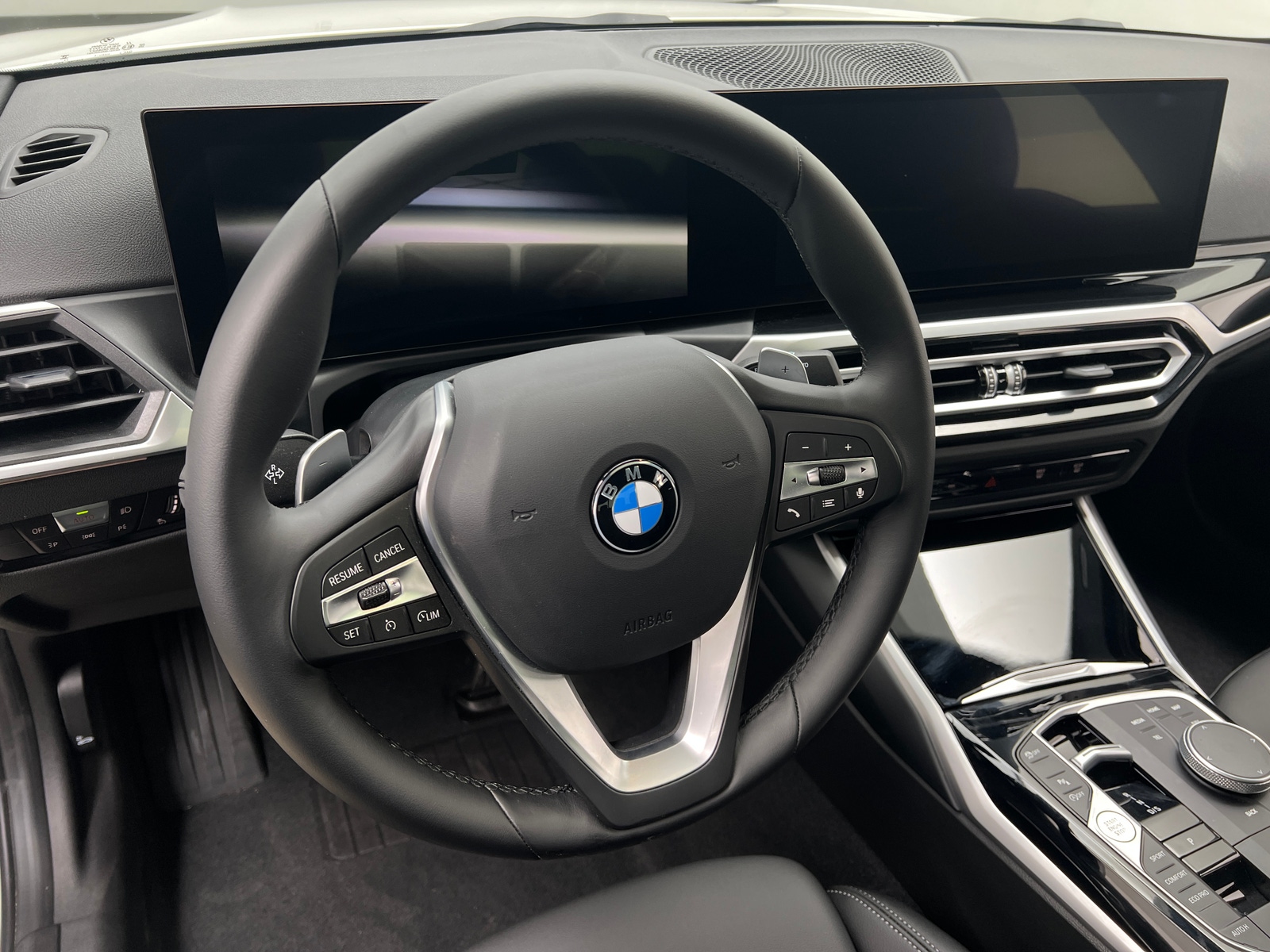 Thumbnail: 2024 BMW 3 Series - 4