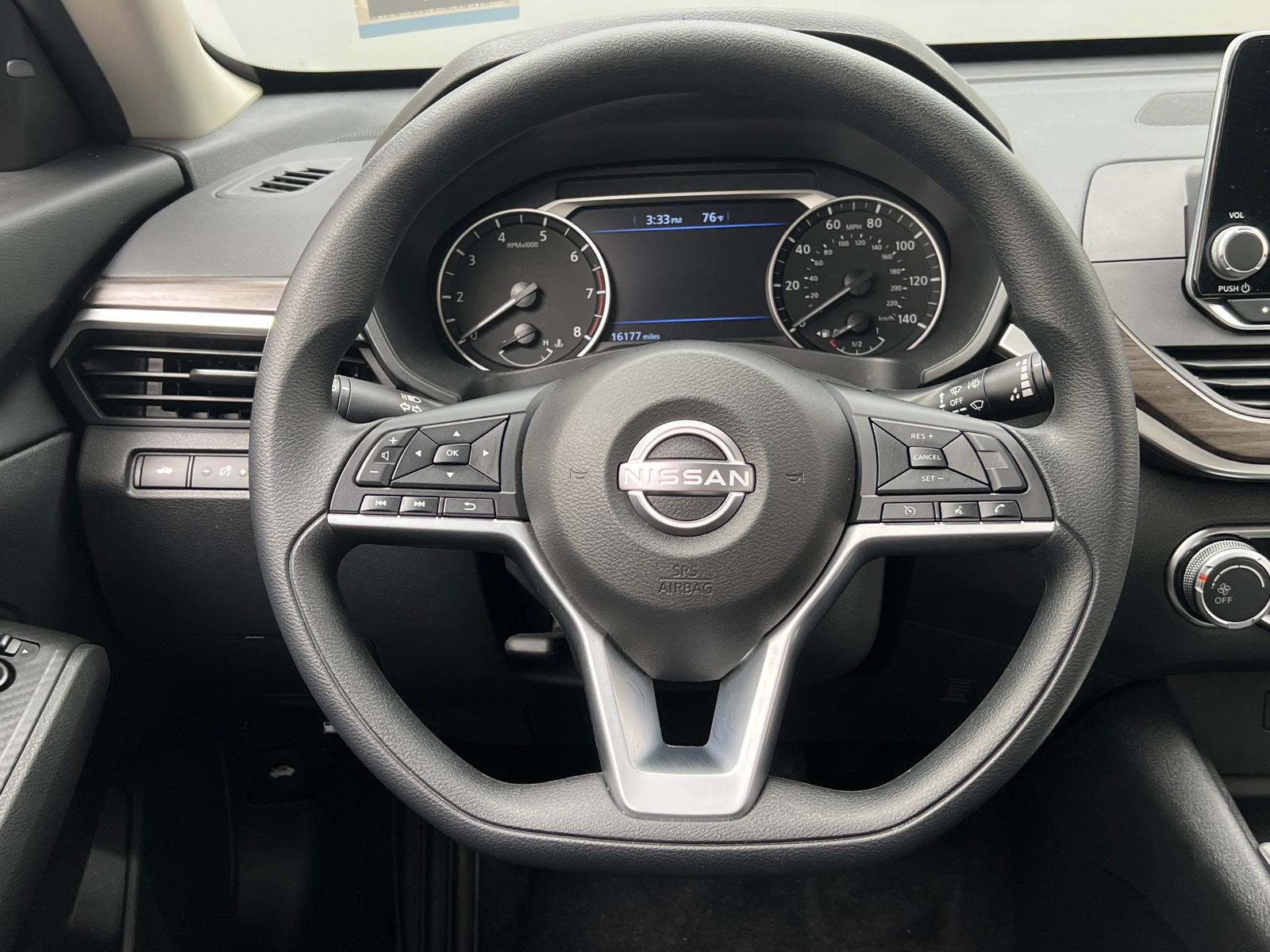 Thumbnail: 2025 Nissan Altima - 5