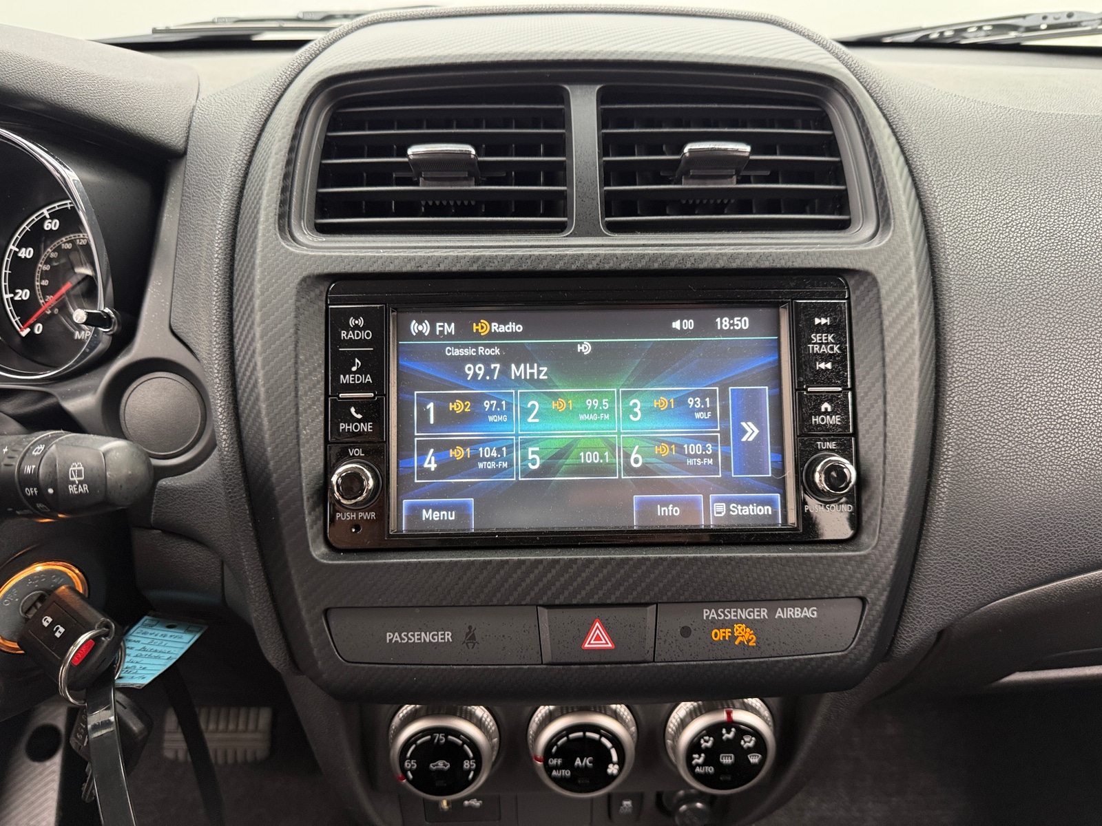 Thumbnail: 2021 Mitsubishi Outlander Sport - 4