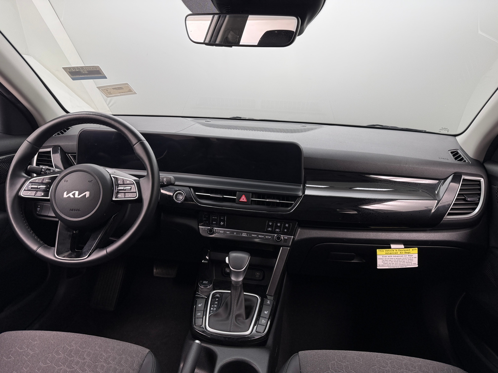 Thumbnail: 2024 Kia Seltos - 2