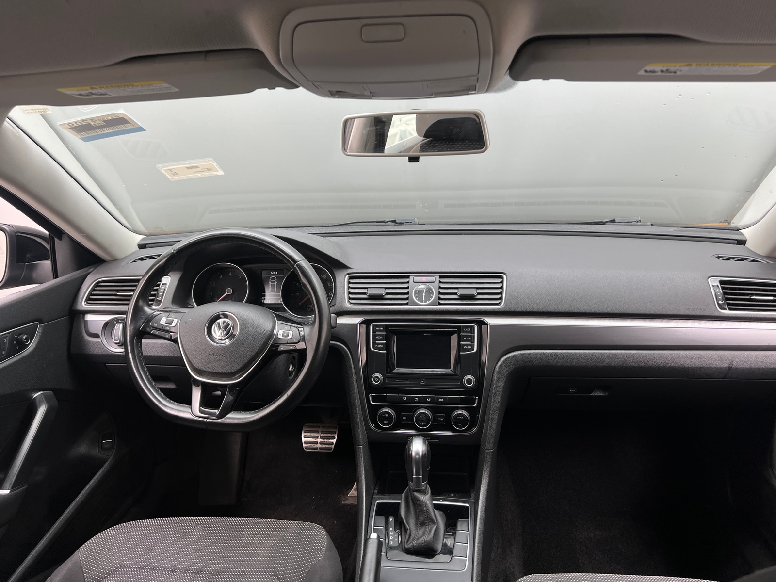 Thumbnail: 2016 Volkswagen Passat - 3