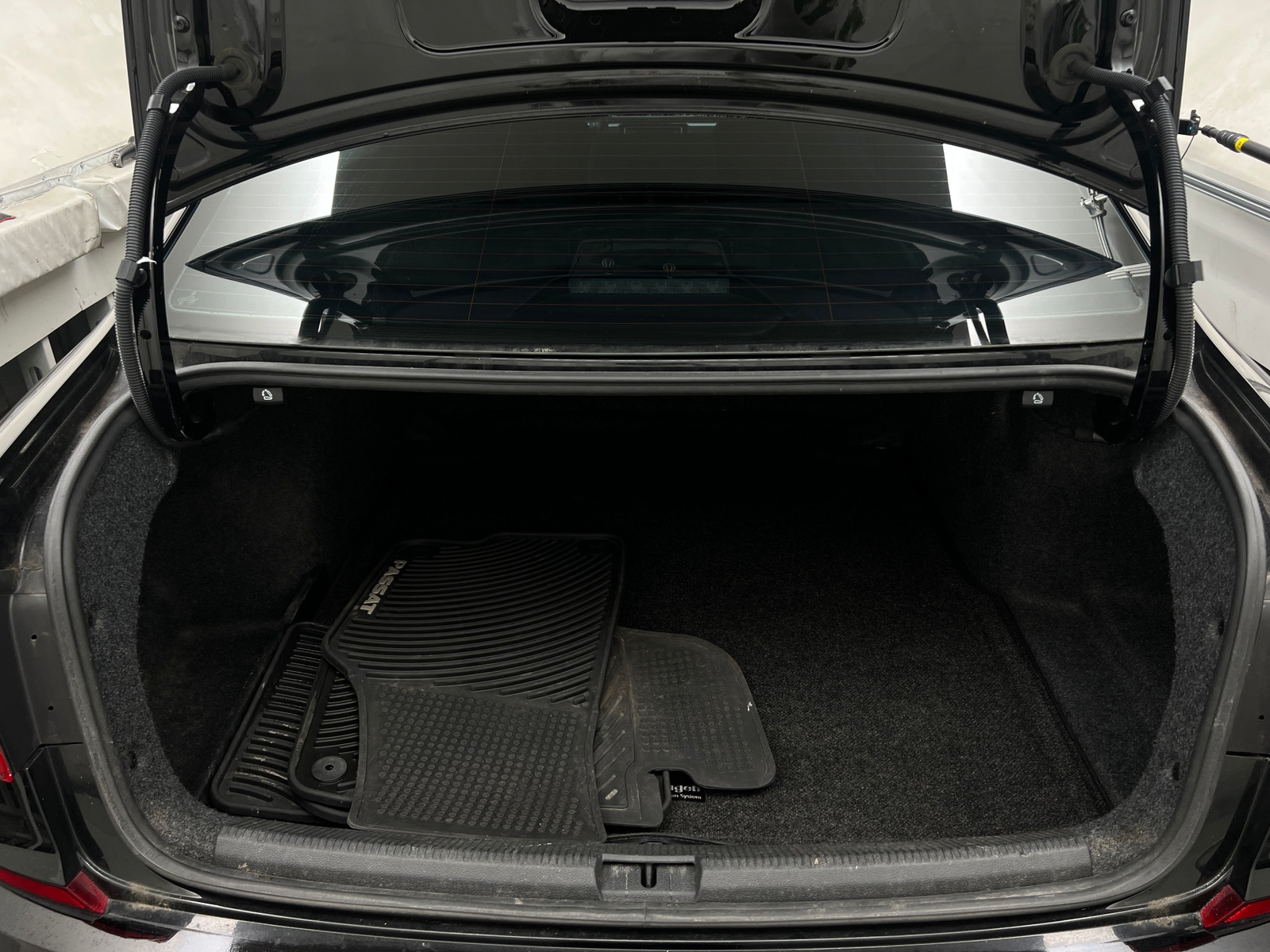 Thumbnail: 2016 Volkswagen Passat - 7