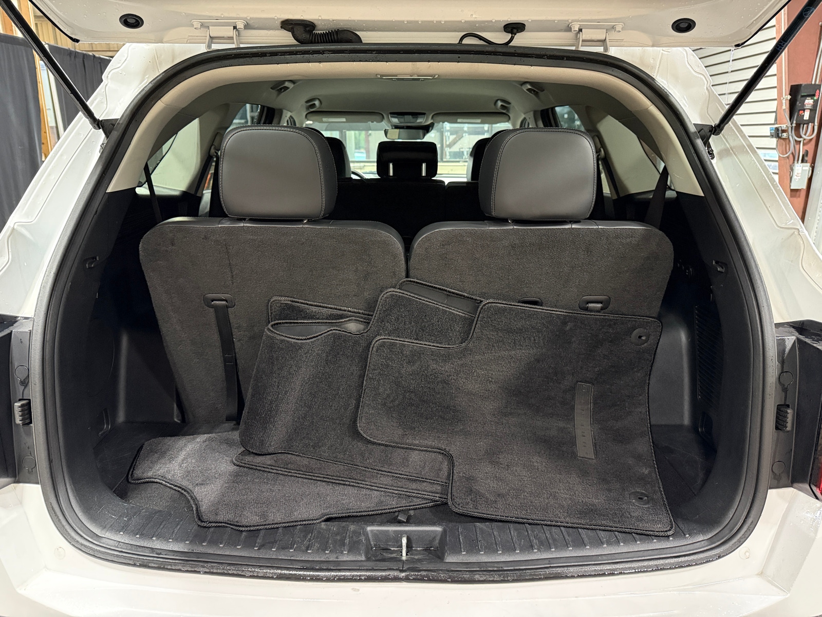 Thumbnail: 2024 Kia Sorento - 6