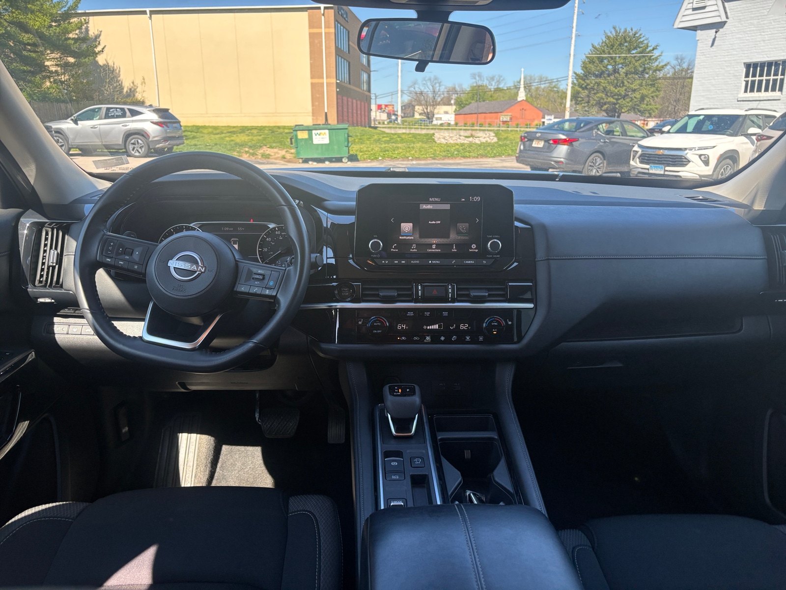 Thumbnail: 2025 Nissan Pathfinder - 3