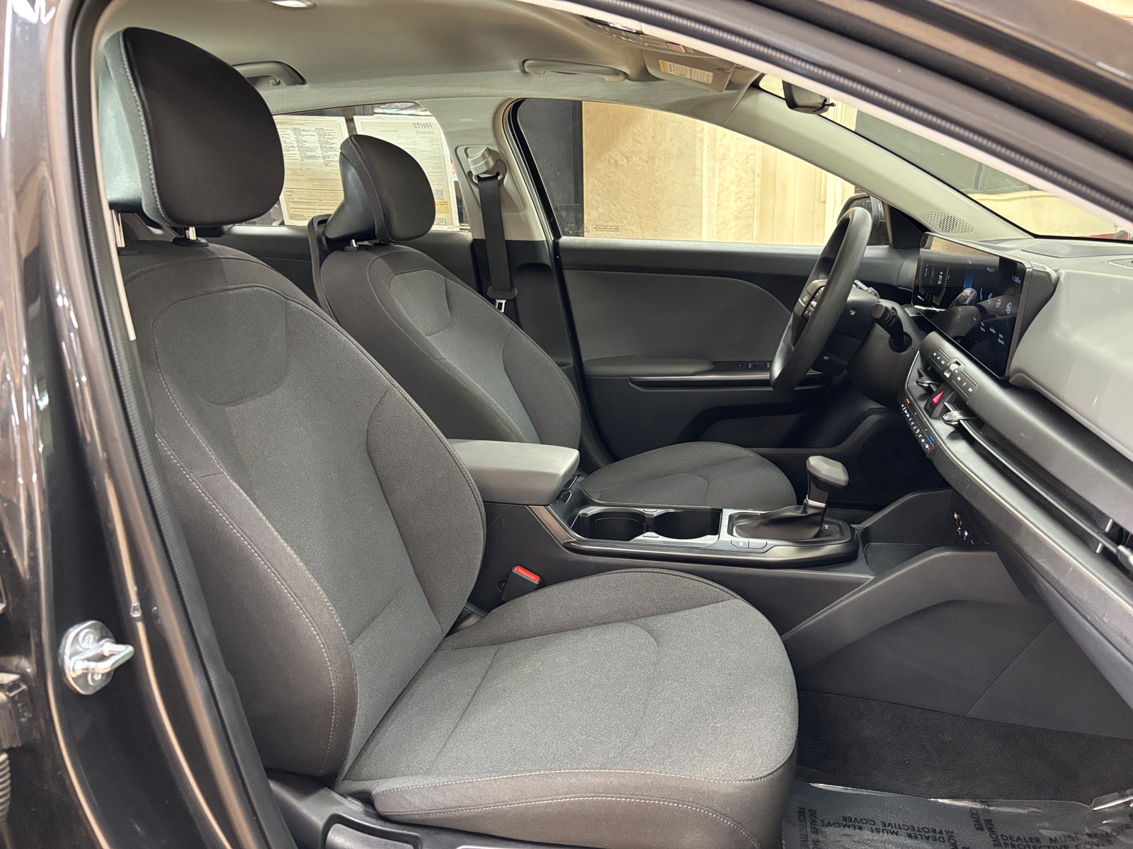 Thumbnail: 2025 Kia K4 - 2