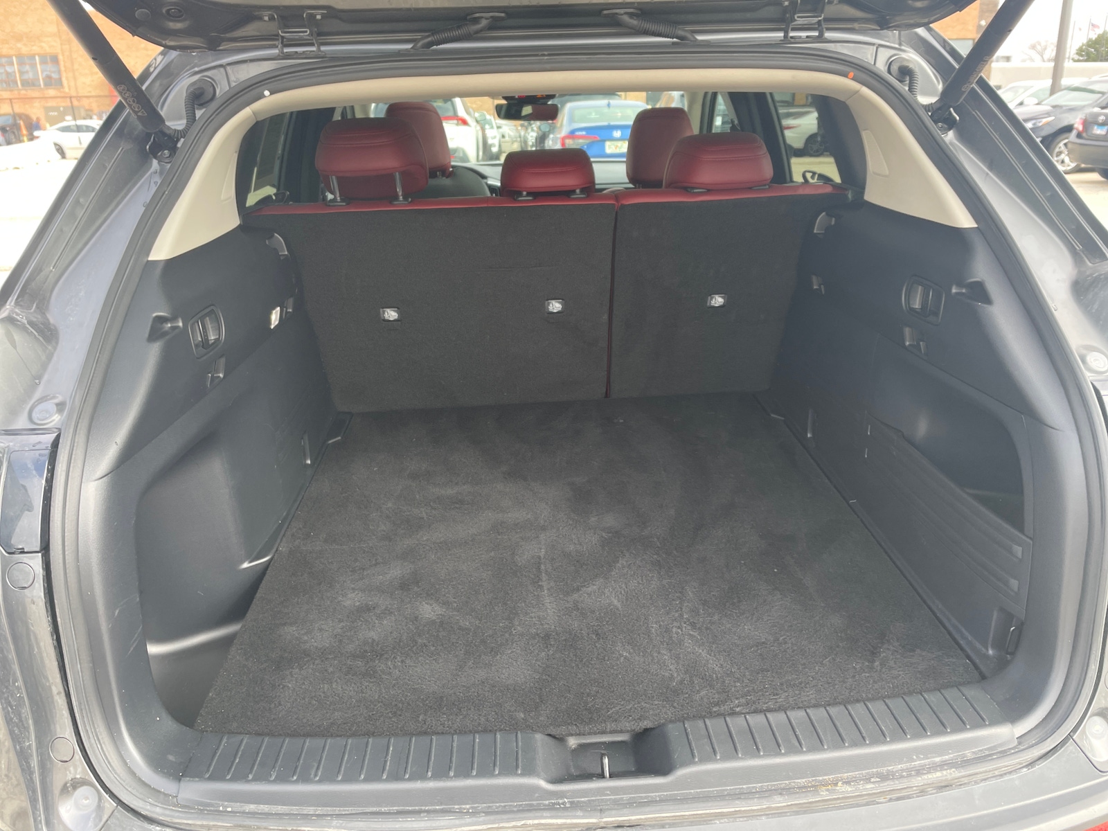 Thumbnail: 2025 Mazda CX-50 - 5