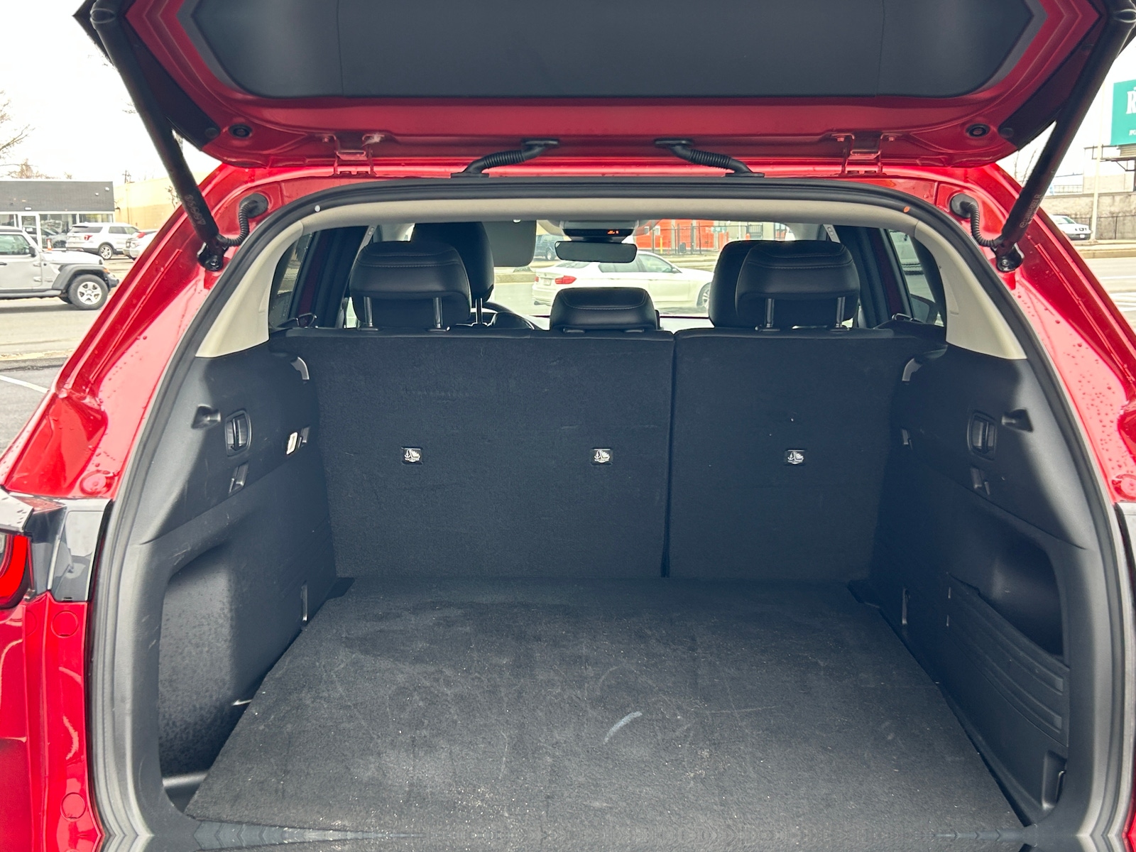 Thumbnail: 2025 Mazda CX-50 - 6