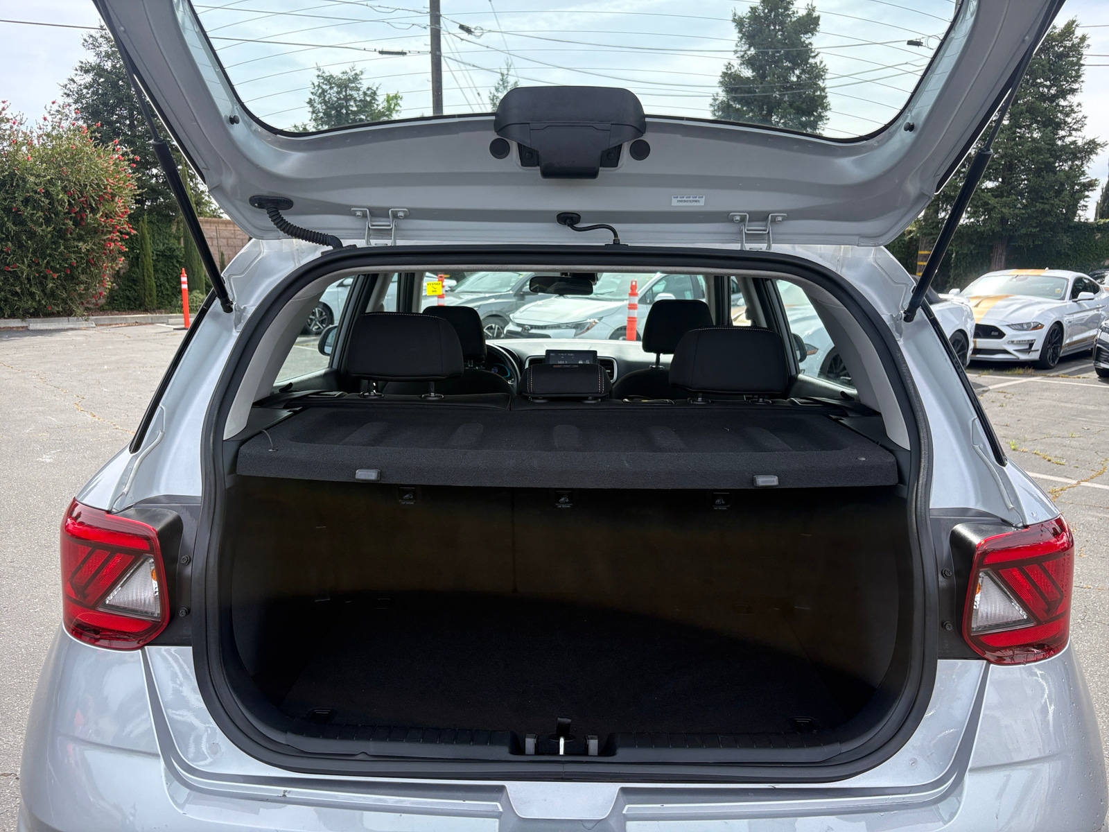 Thumbnail: 2025 Hyundai Venue - 6