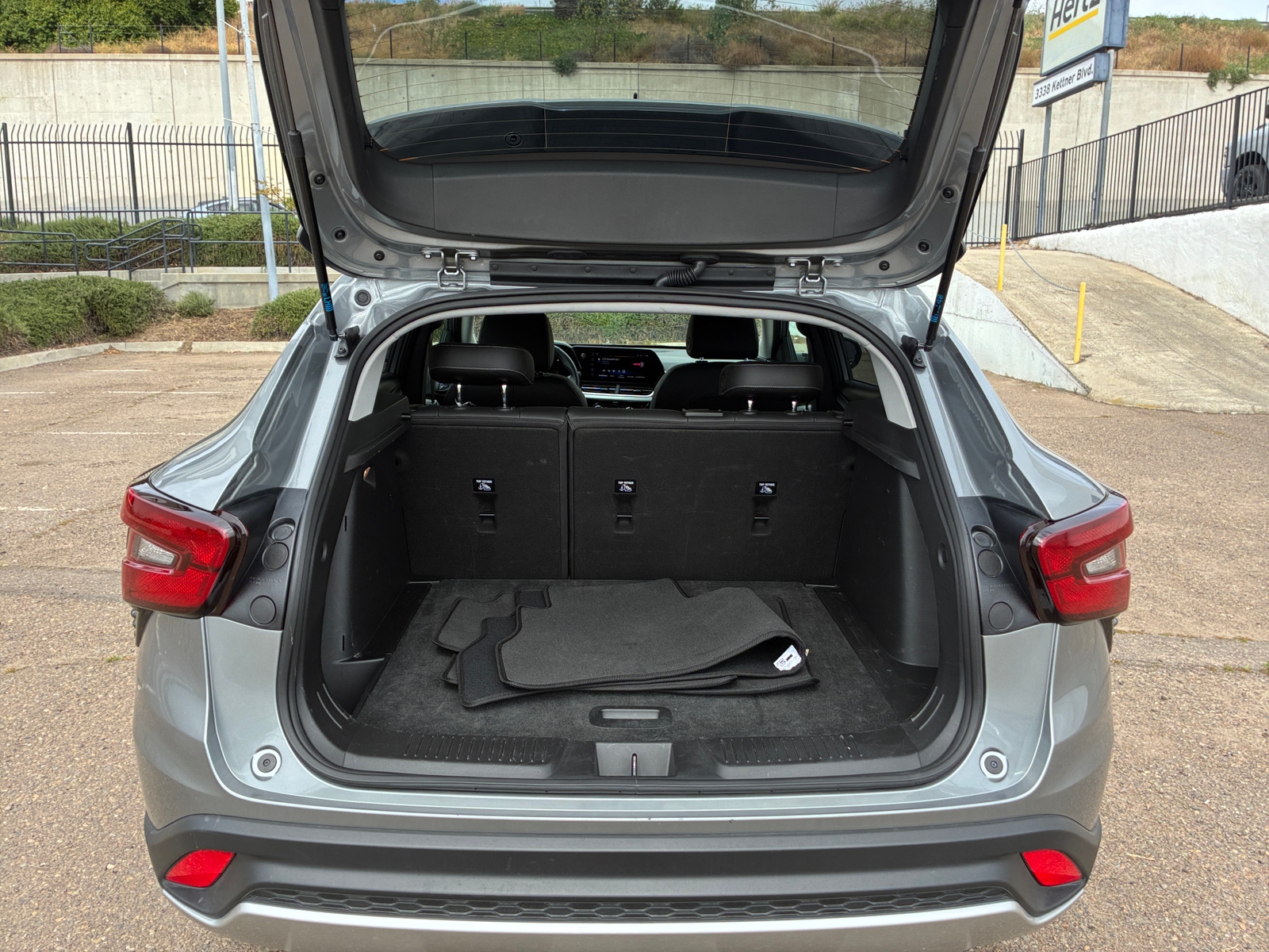 Thumbnail: 2025 Chevrolet Trax - 6