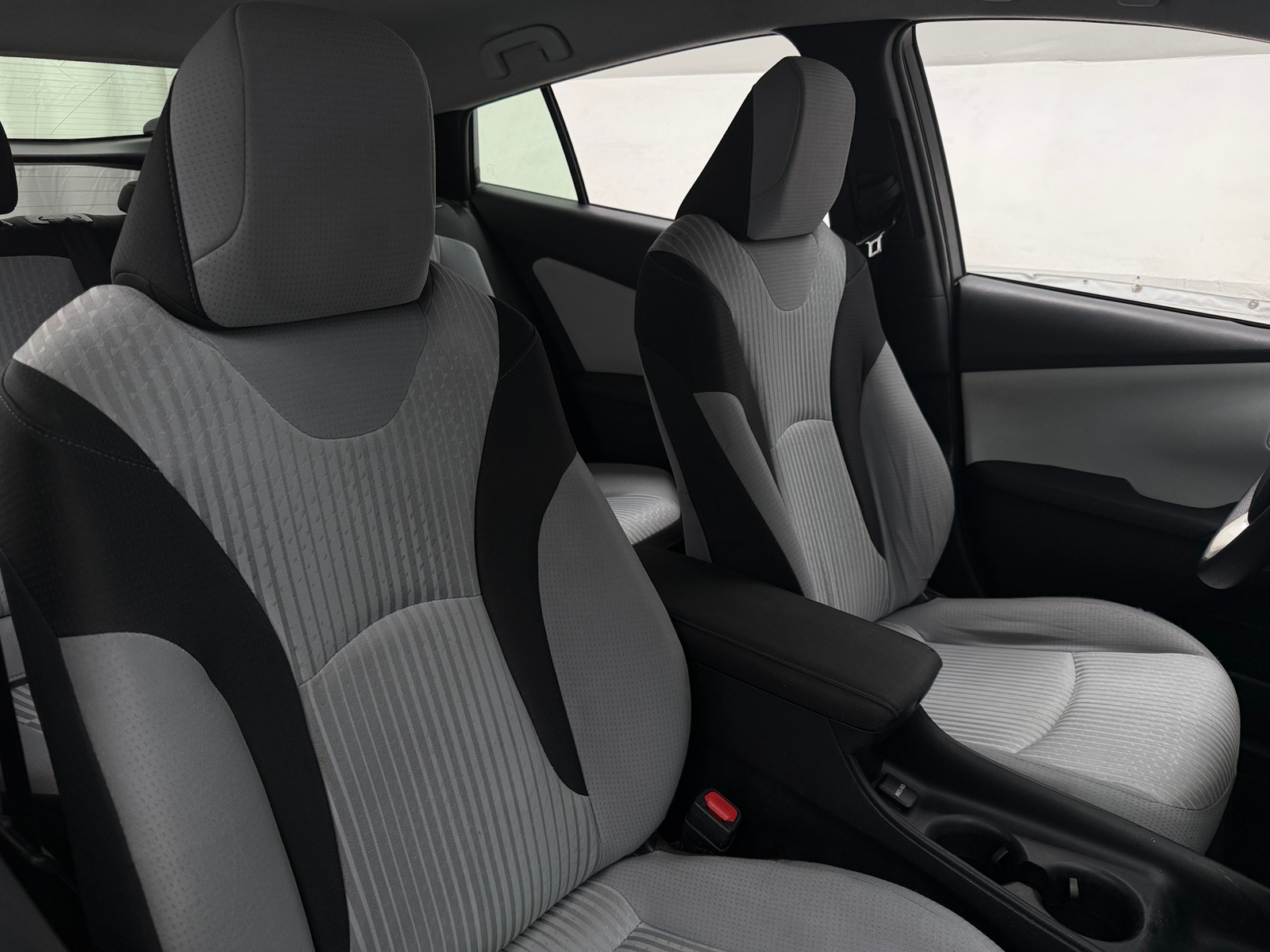 Thumbnail: 2017 Toyota Prius - 2