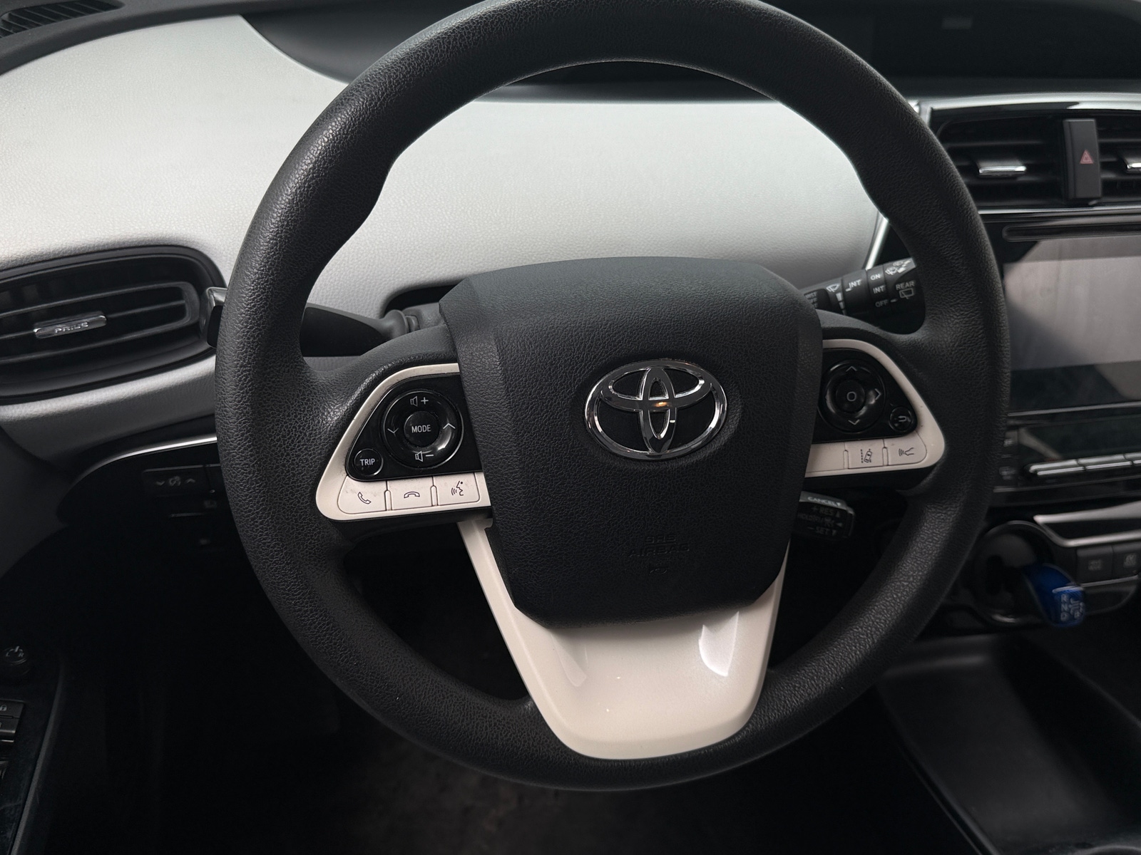 Thumbnail: 2017 Toyota Prius - 5