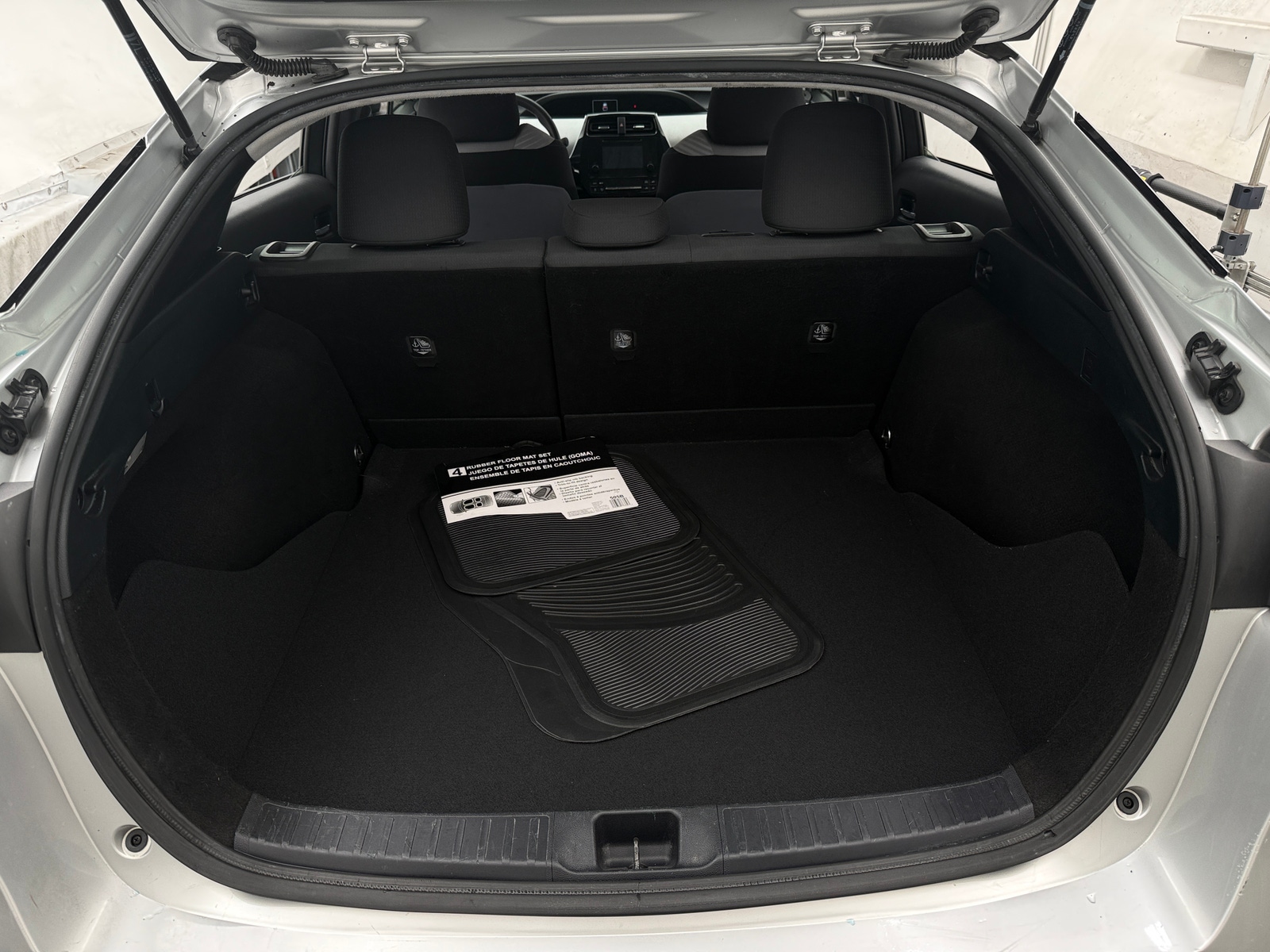 Thumbnail: 2017 Toyota Prius - 7