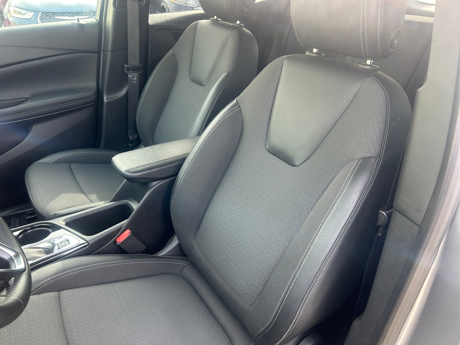 Thumbnail: 2025 Buick Encore GX - 2