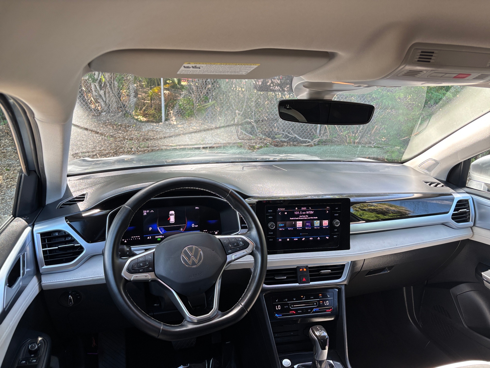 Thumbnail: 2025 Volkswagen Taos - 3