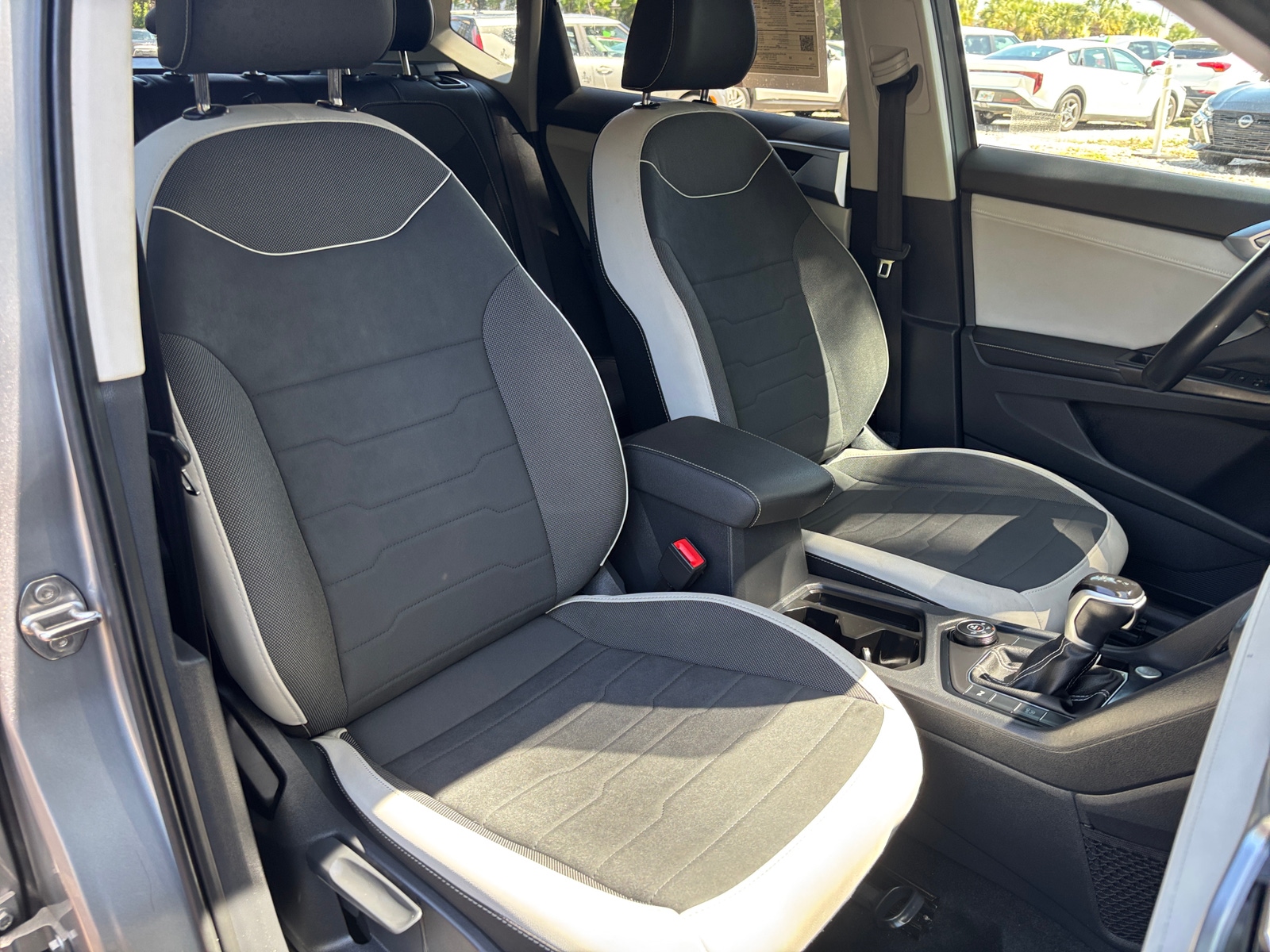 Thumbnail: 2025 Volkswagen Taos - 2