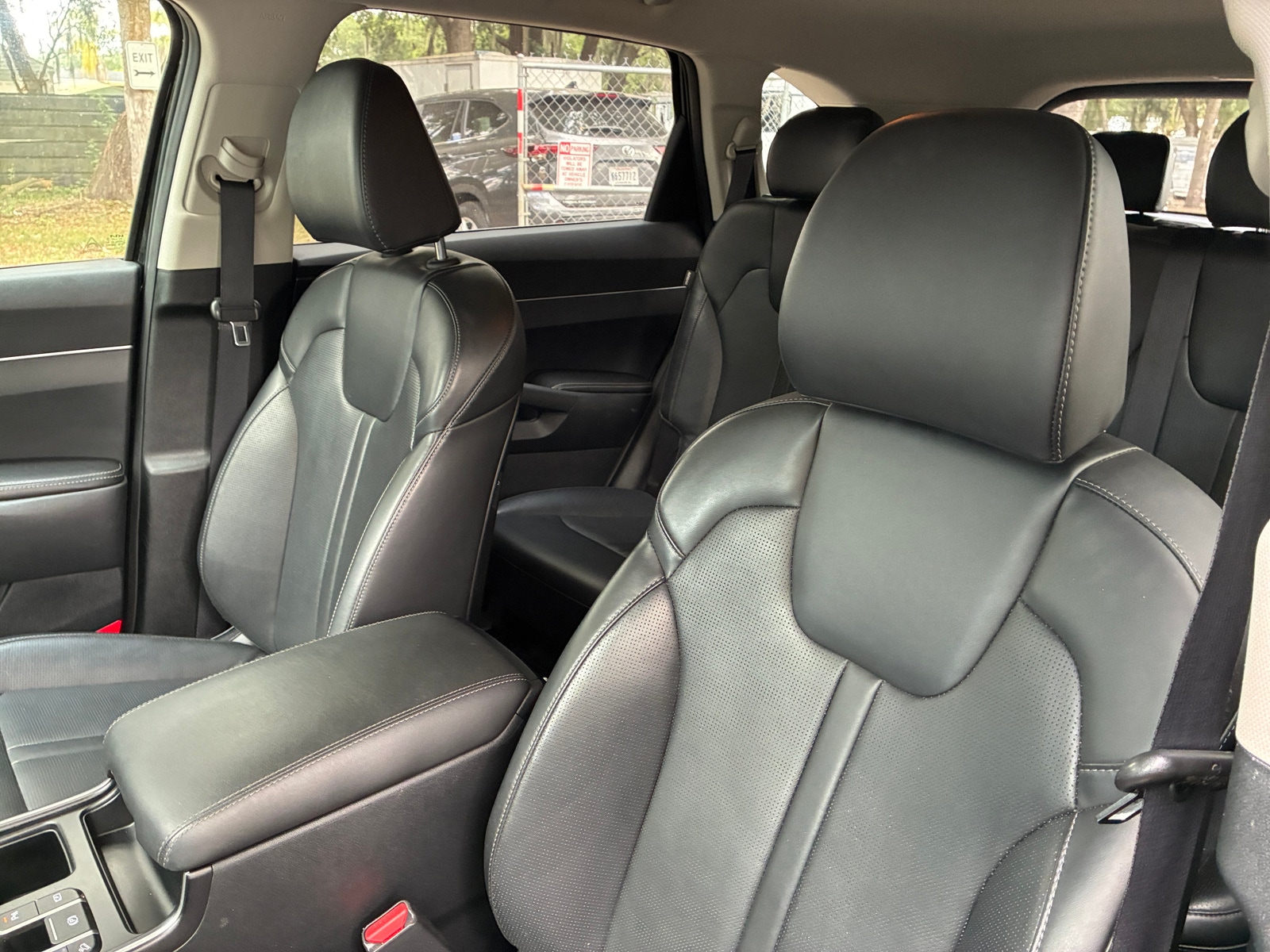 Thumbnail: 2024 Kia Sorento - 2