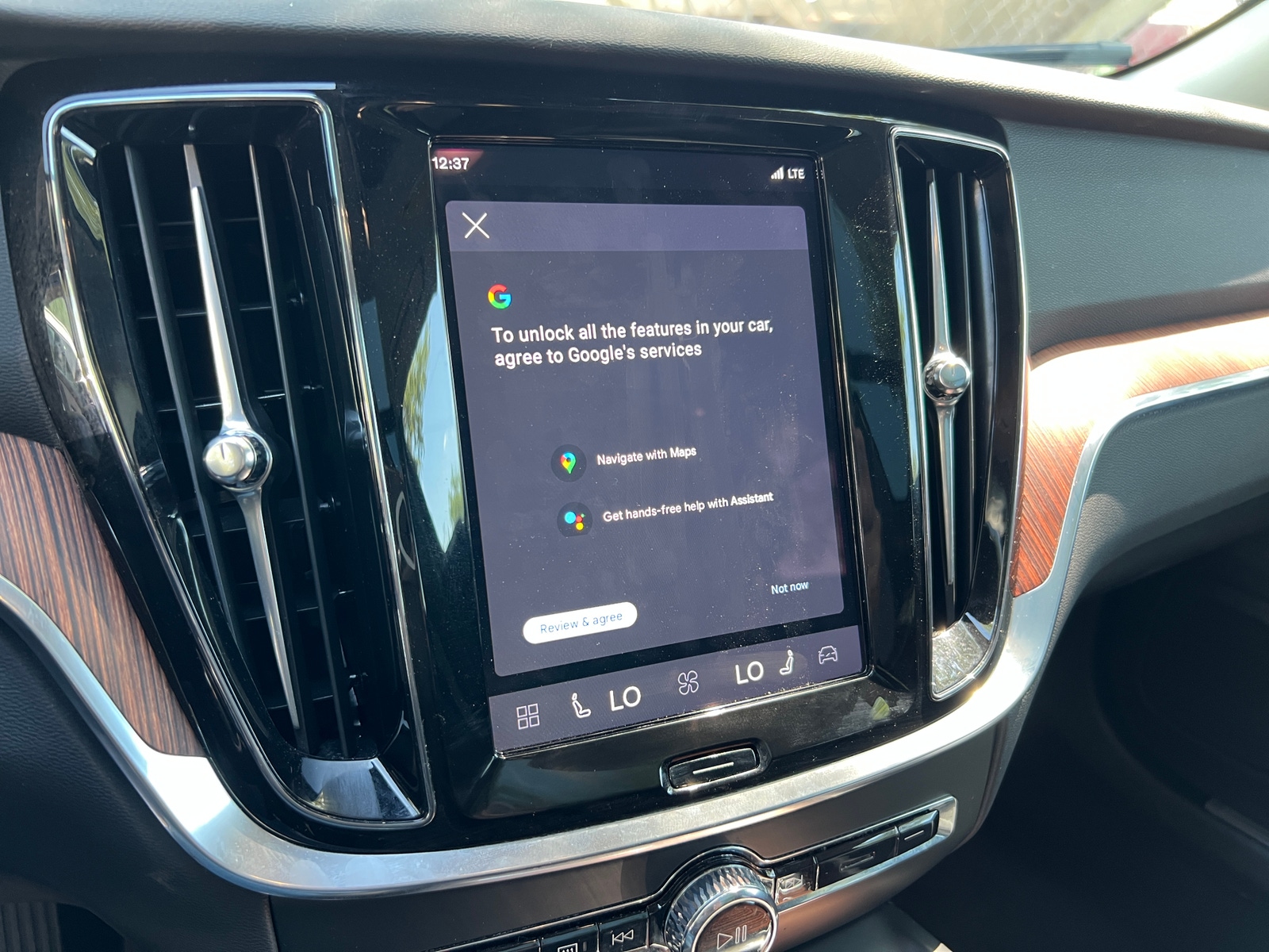 Thumbnail: 2025 Volvo V60 - 3