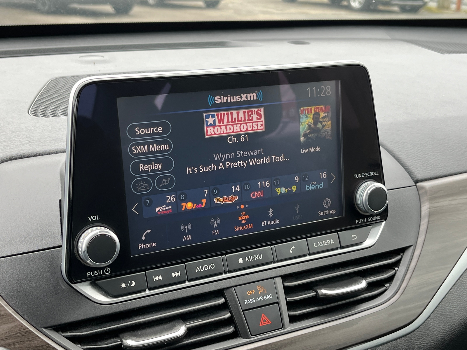 Thumbnail: 2025 Nissan Altima - 4