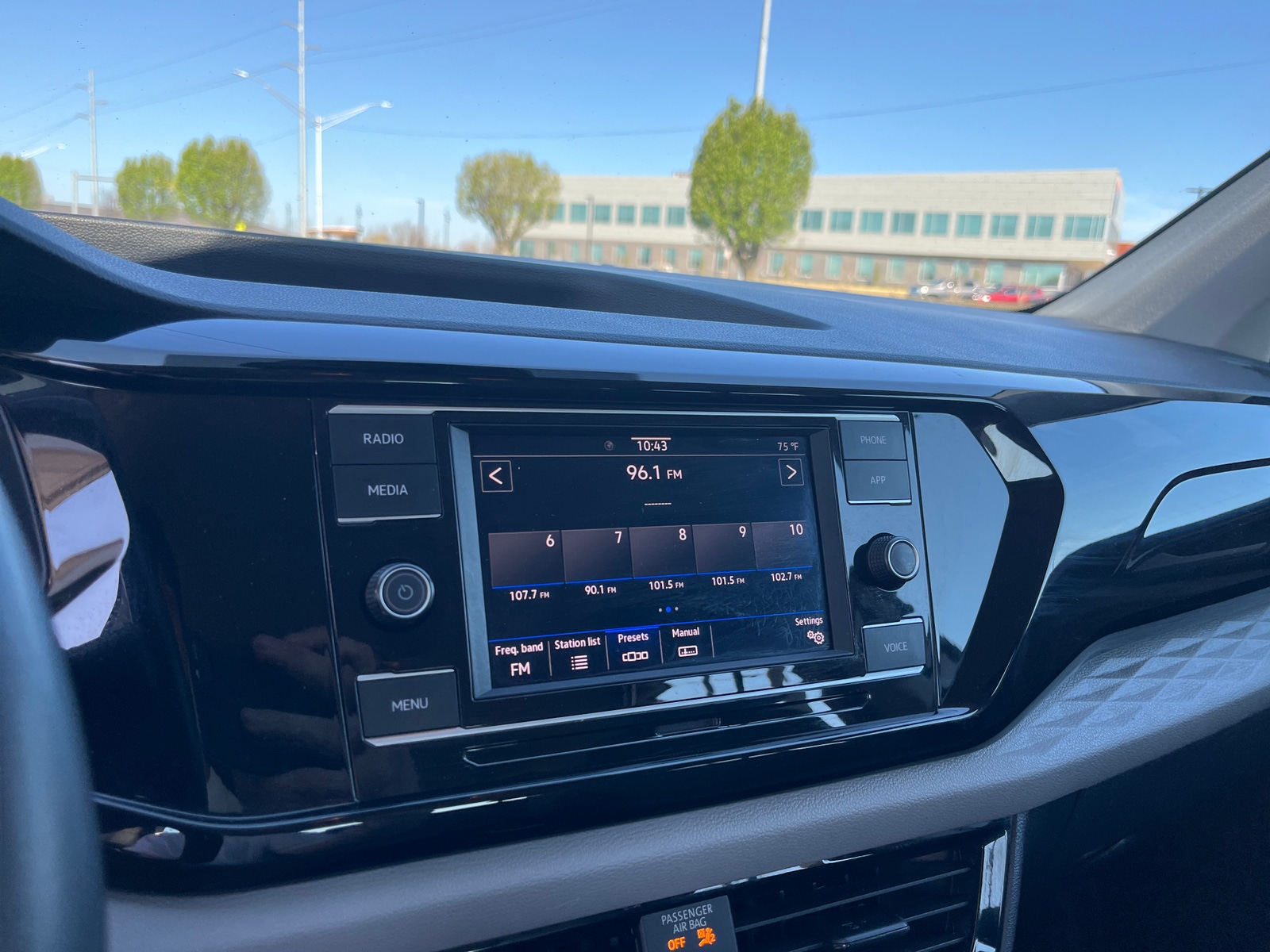 Thumbnail: 2024 Volkswagen Taos - 4