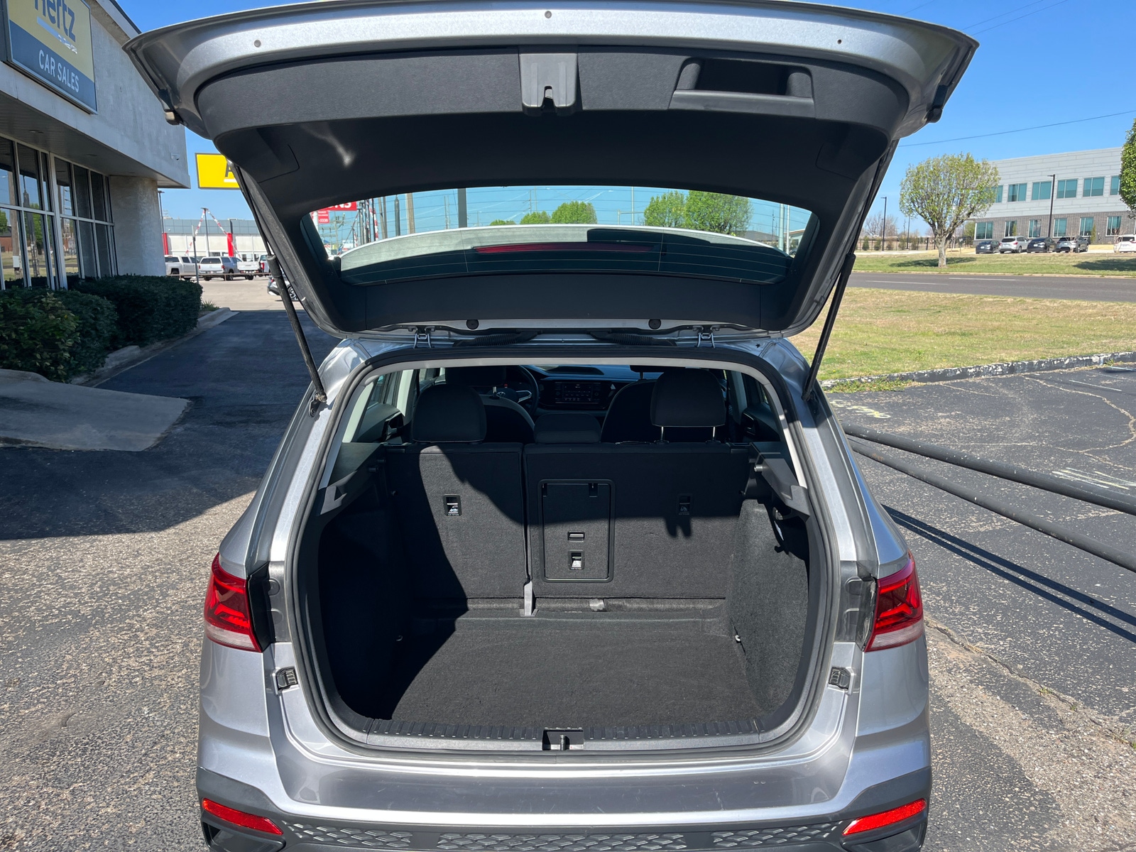 Thumbnail: 2024 Volkswagen Taos - 6