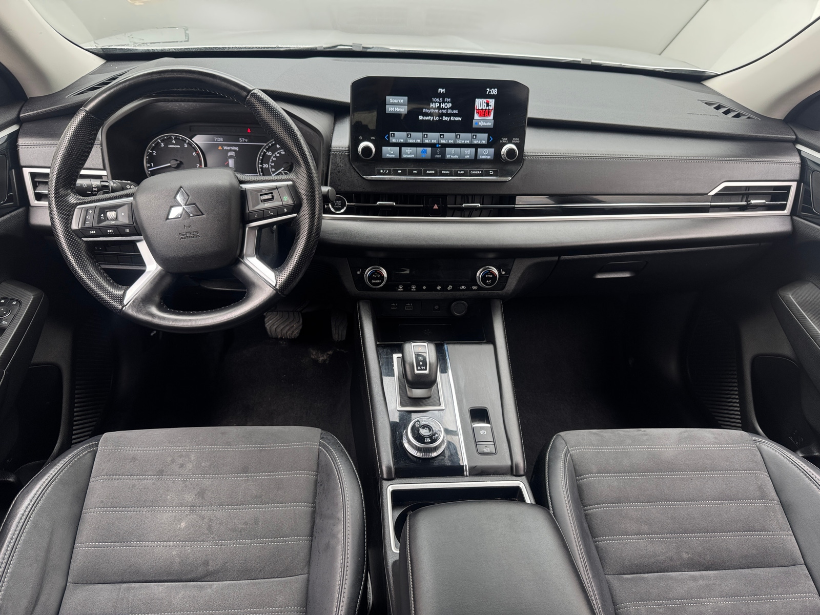 Thumbnail: 2022 Mitsubishi Outlander - 2