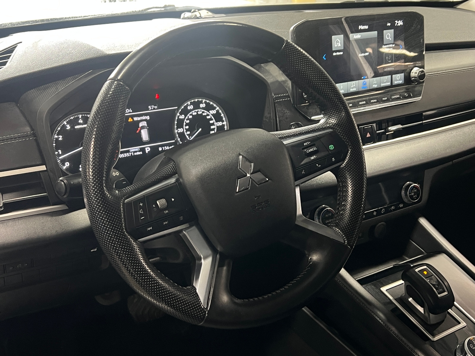 Thumbnail: 2022 Mitsubishi Outlander - 4