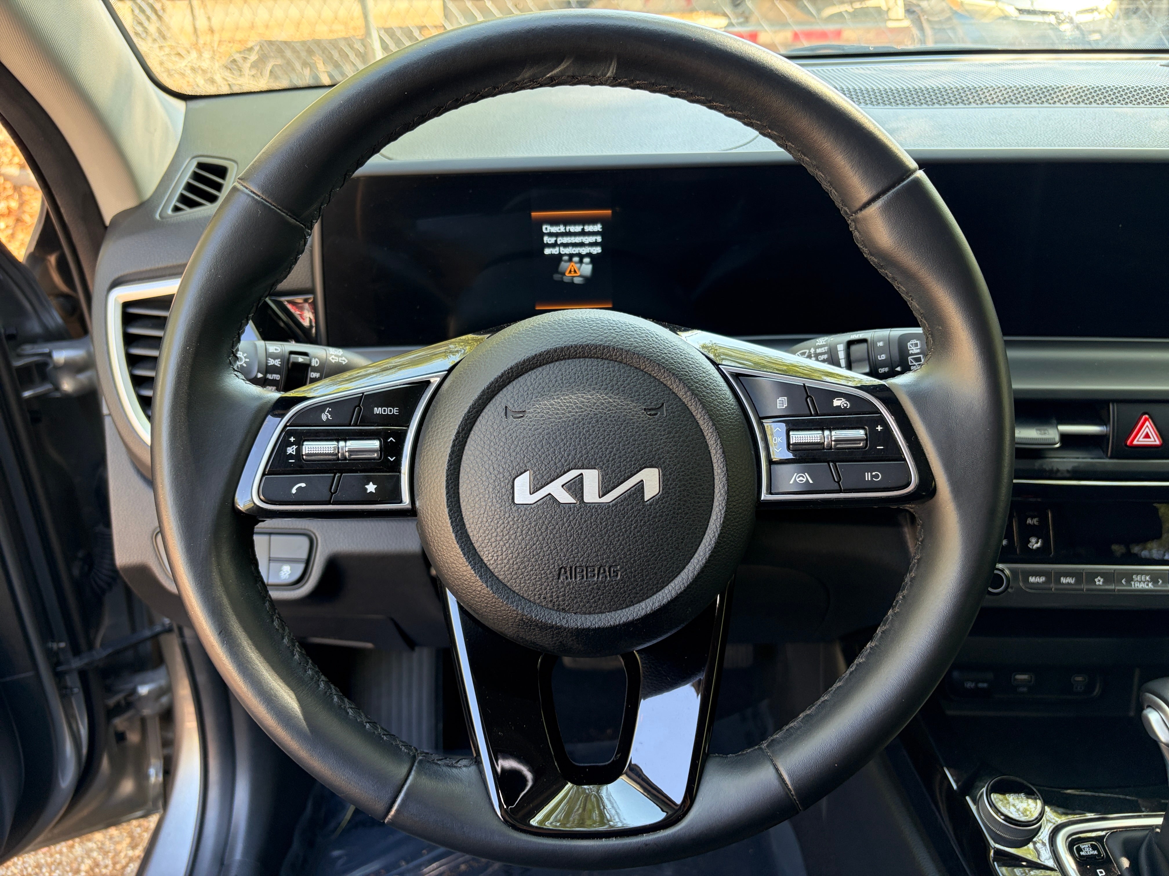 Thumbnail: 2025 Kia Seltos - 4