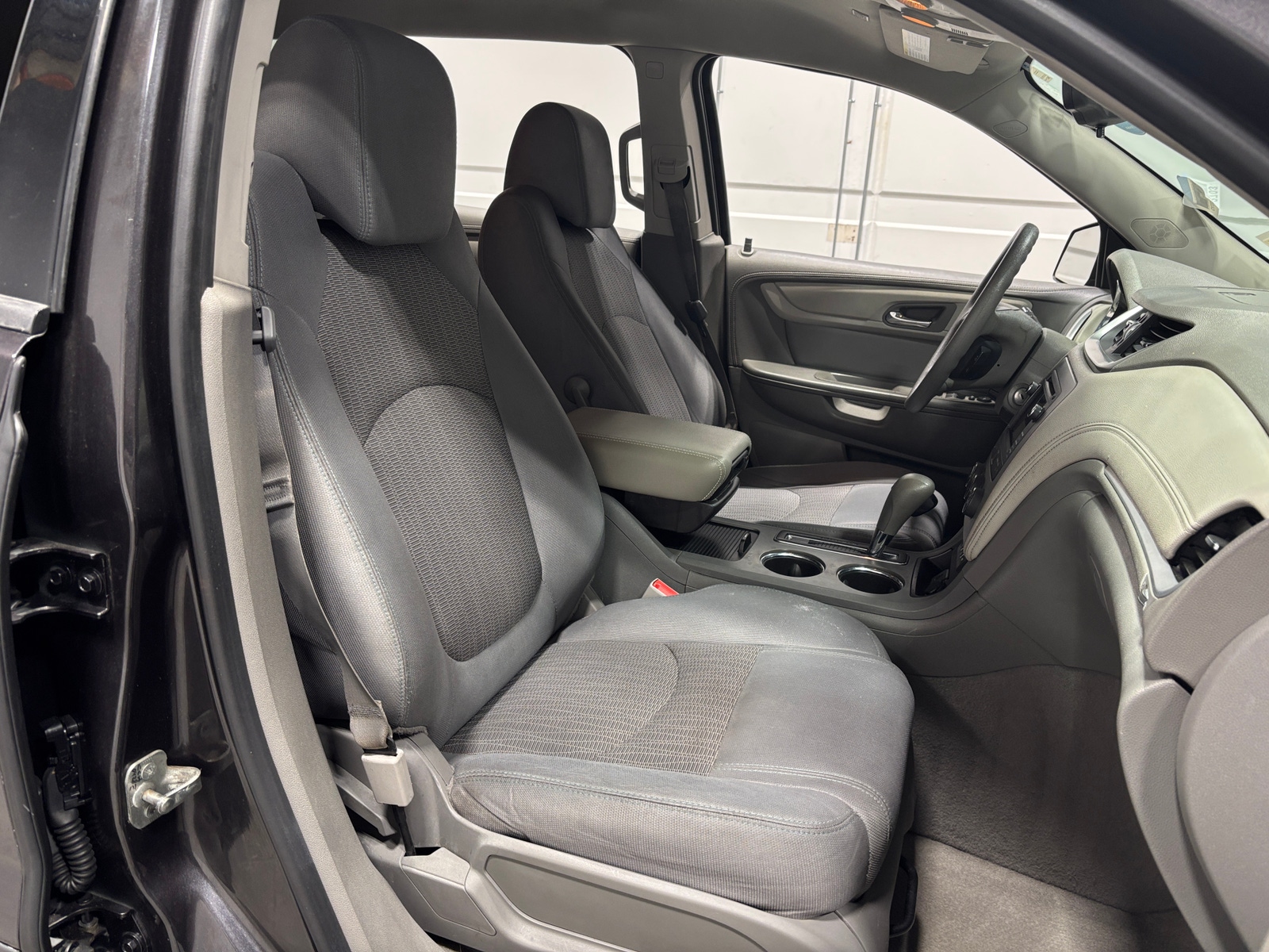 Thumbnail: 2017 Chevrolet Traverse - 2